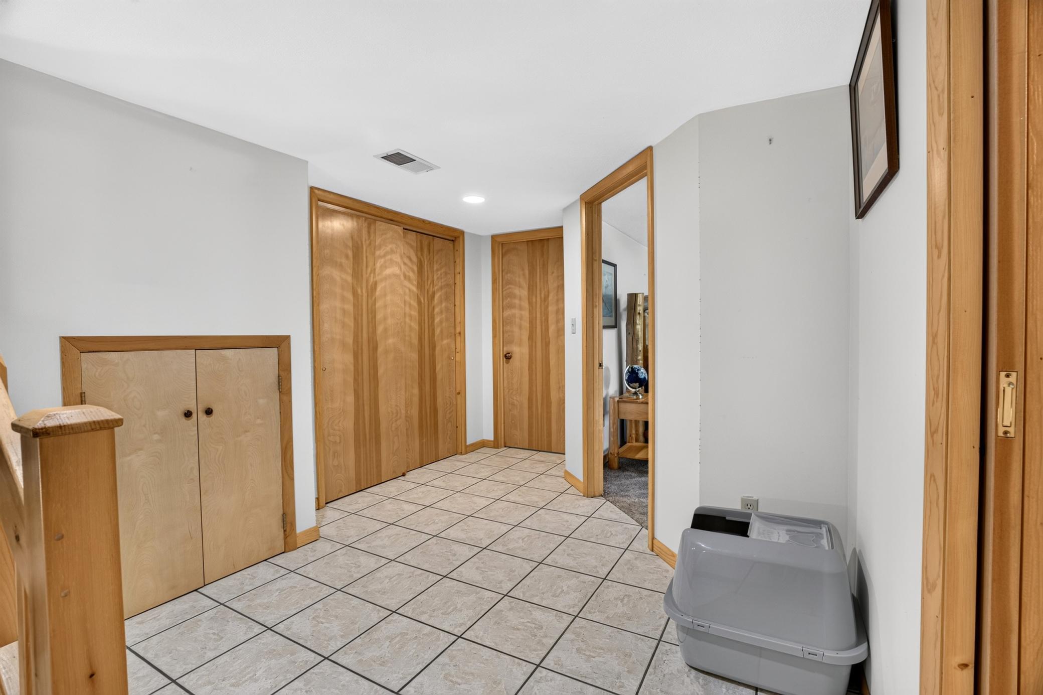 24015 Fork Lane Property Photo 43