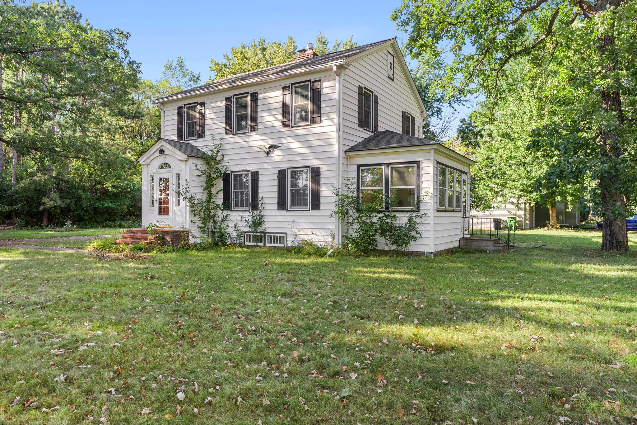 1831 County Road I W Property Photo 1
