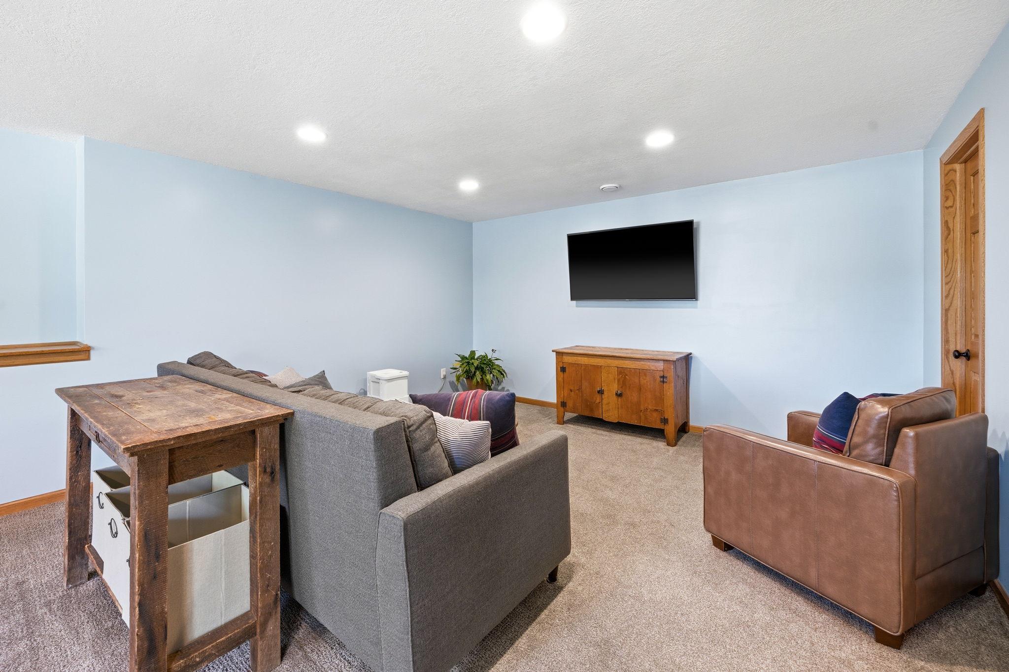 1228 Leo Lane Property Photo 18