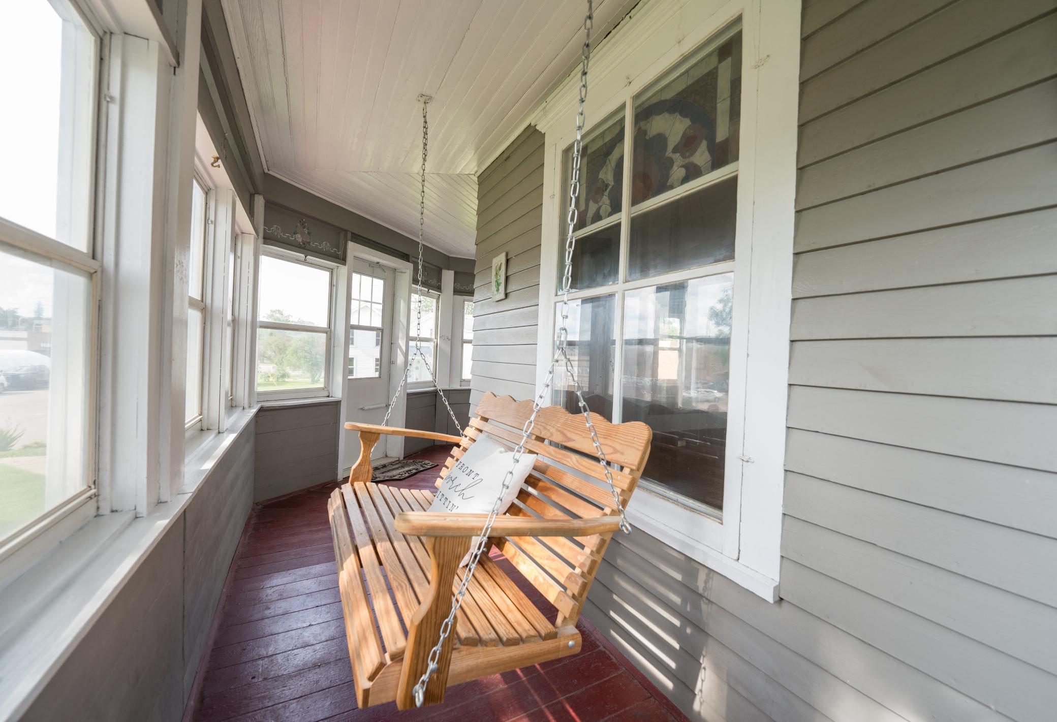 205 E Hudson Street Property Photo 4