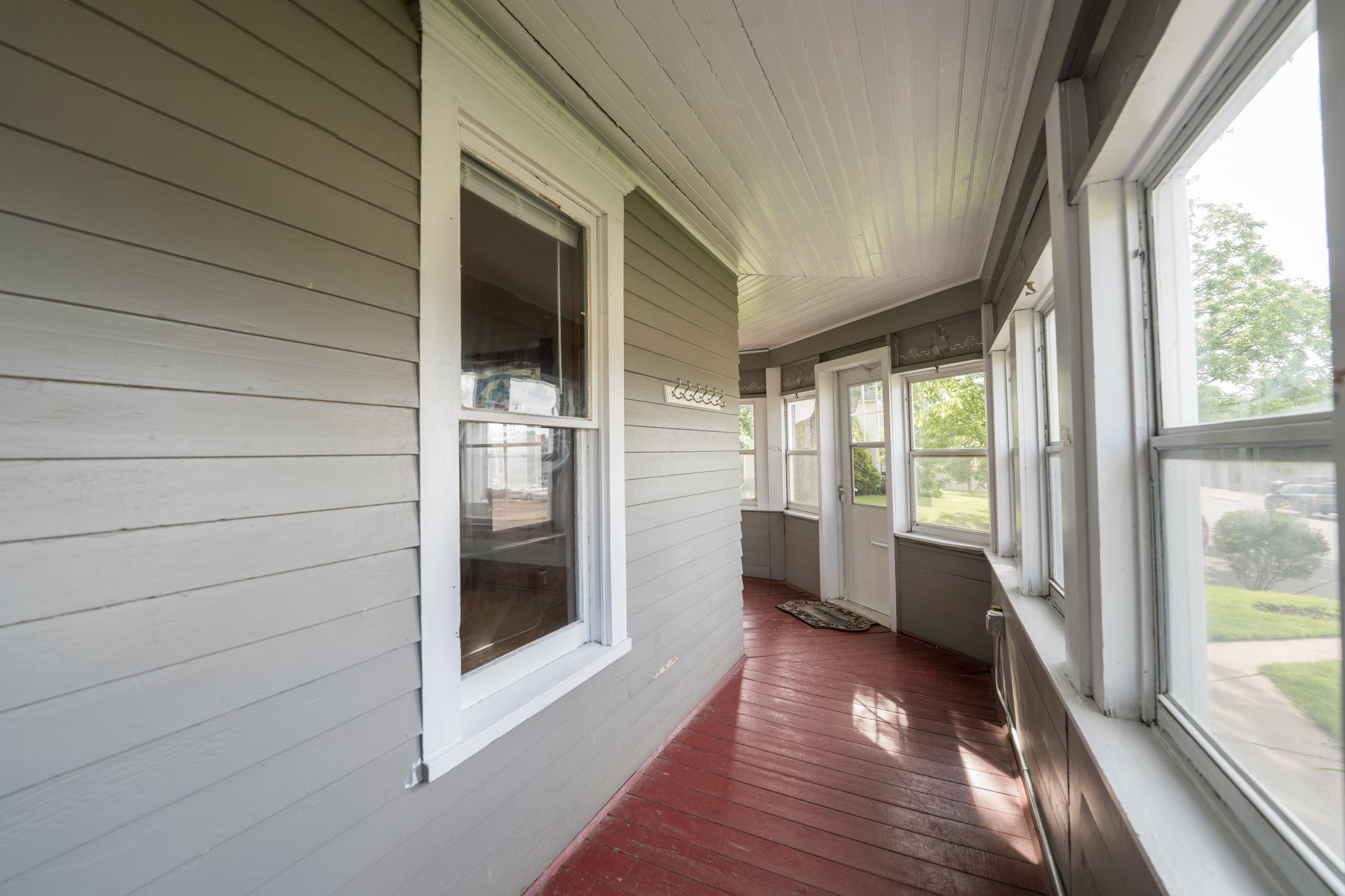 205 E Hudson Street Property Photo 5
