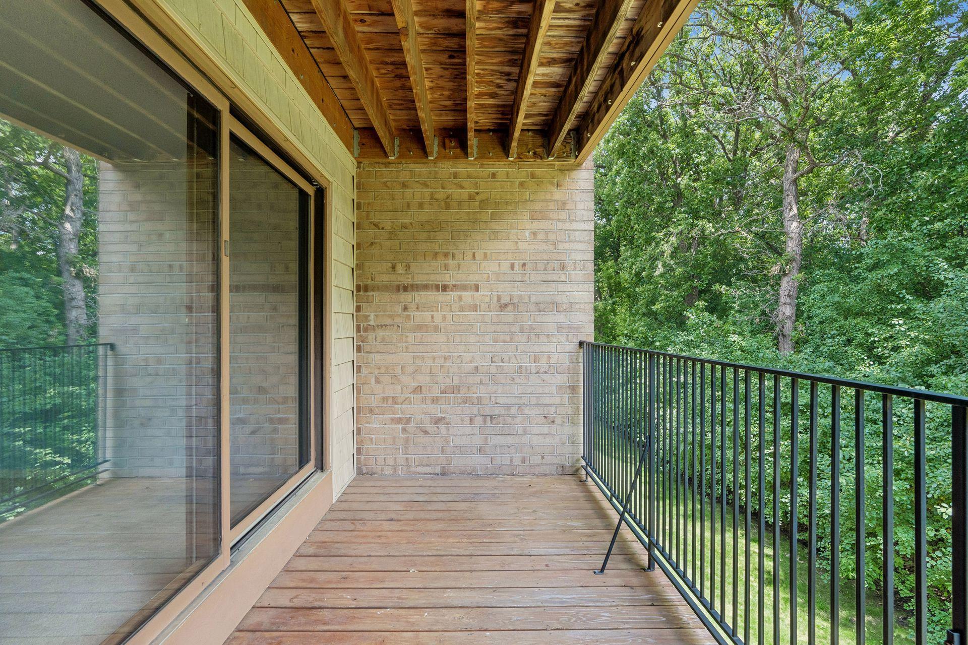 1887 Silver Bell Road 214 Property Photo 14