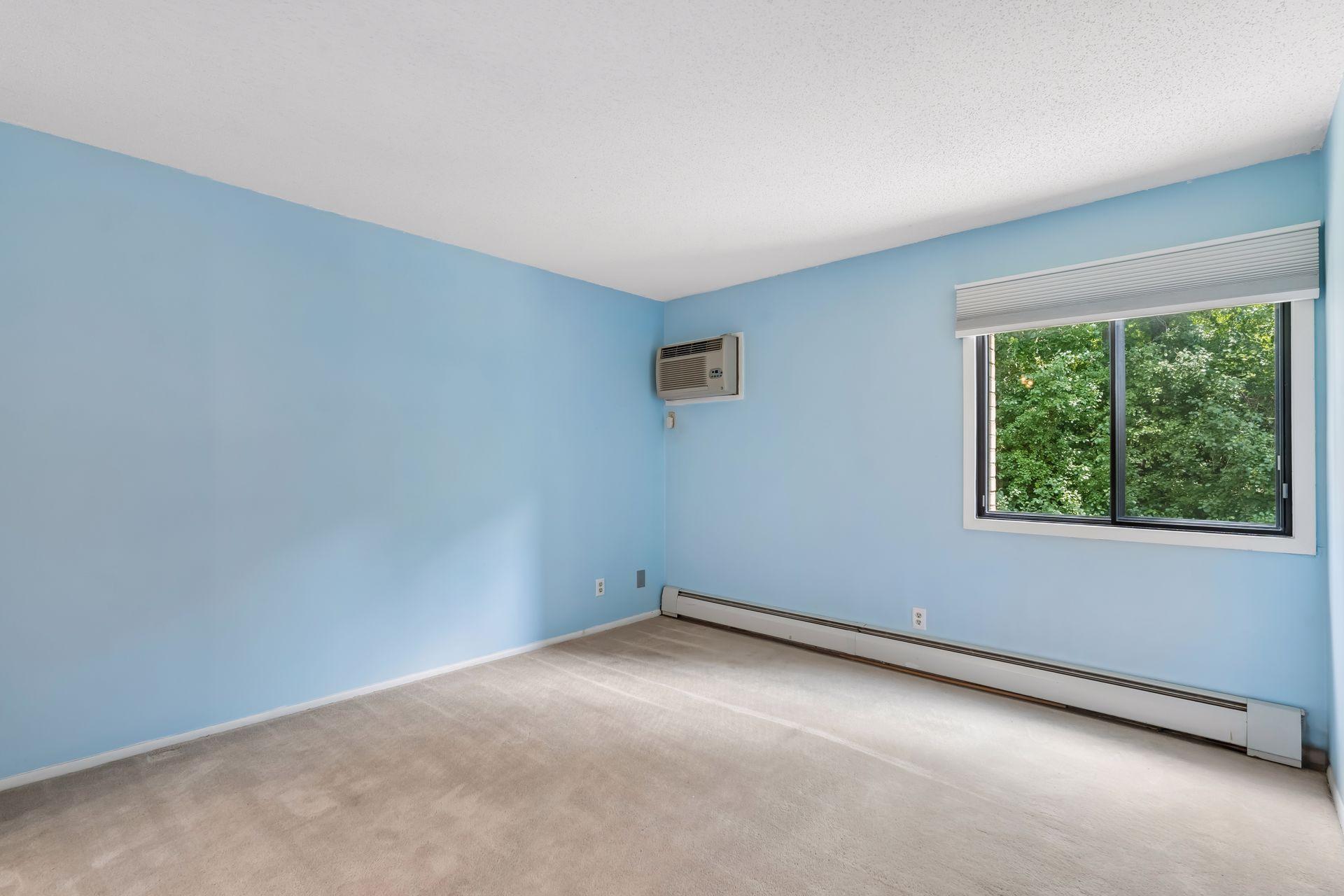 1887 Silver Bell Road 214 Property Photo 17