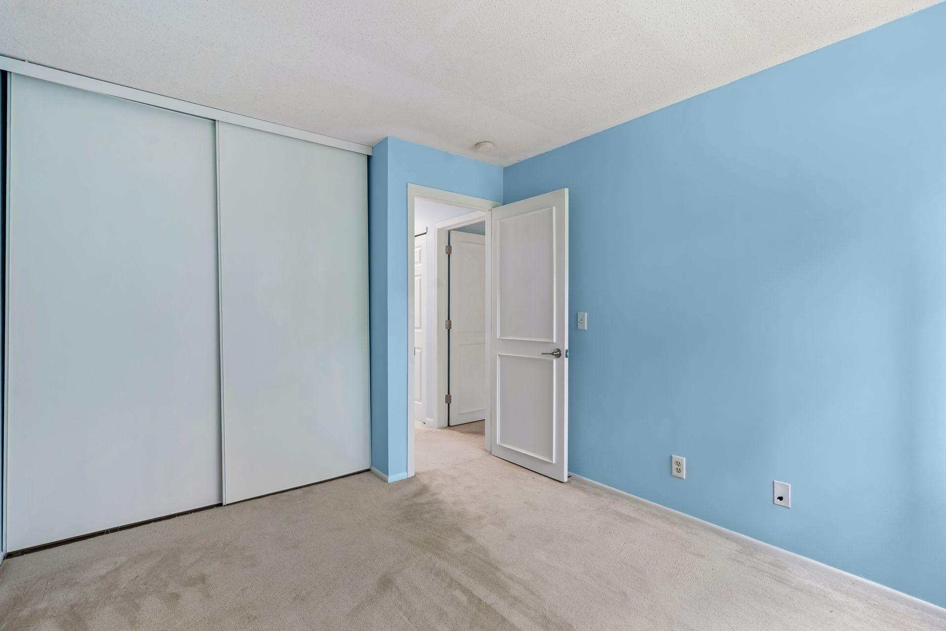 1887 Silver Bell Road 214 Property Photo 22