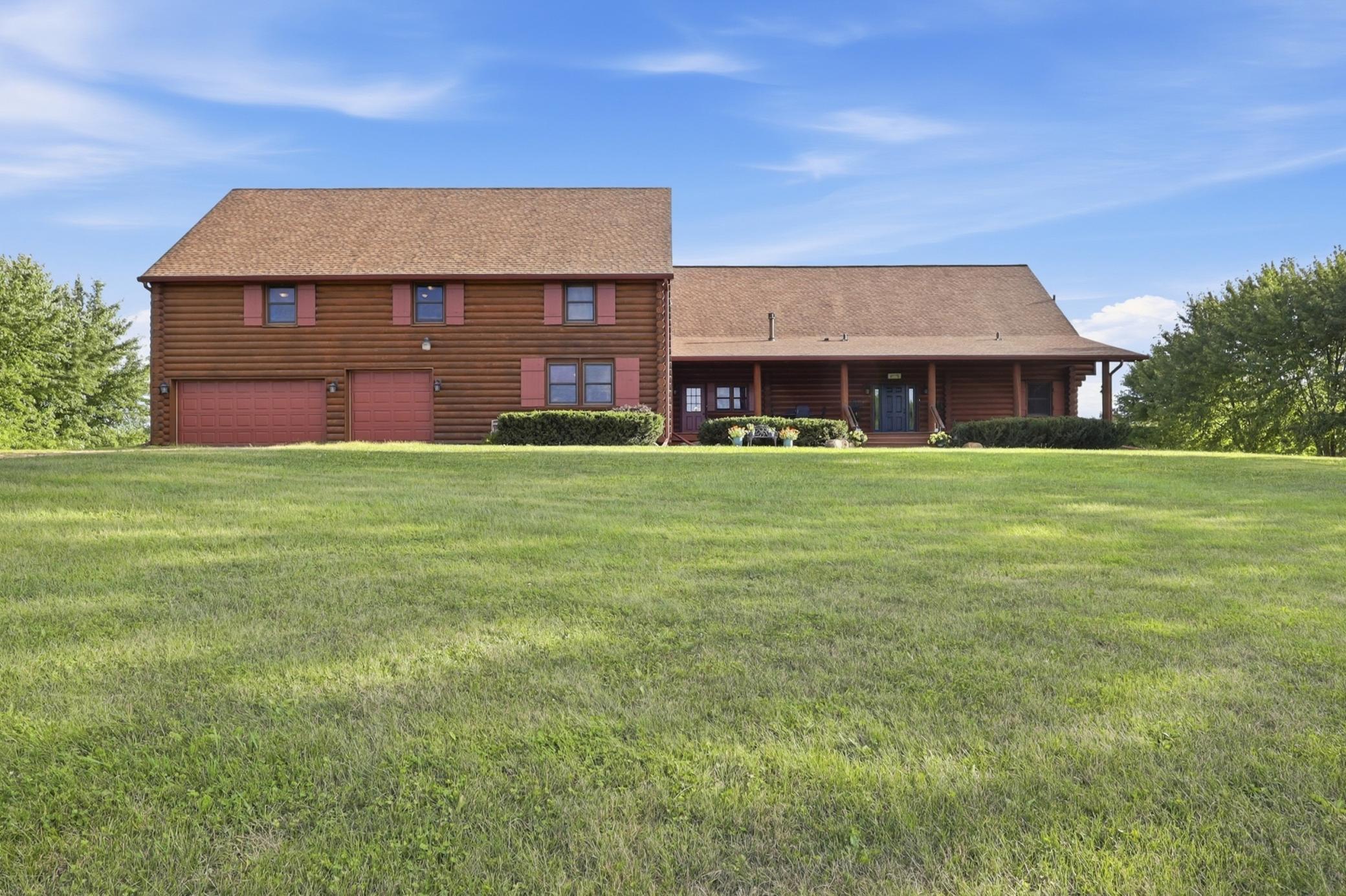 7917 165th Street E Property Photo 1