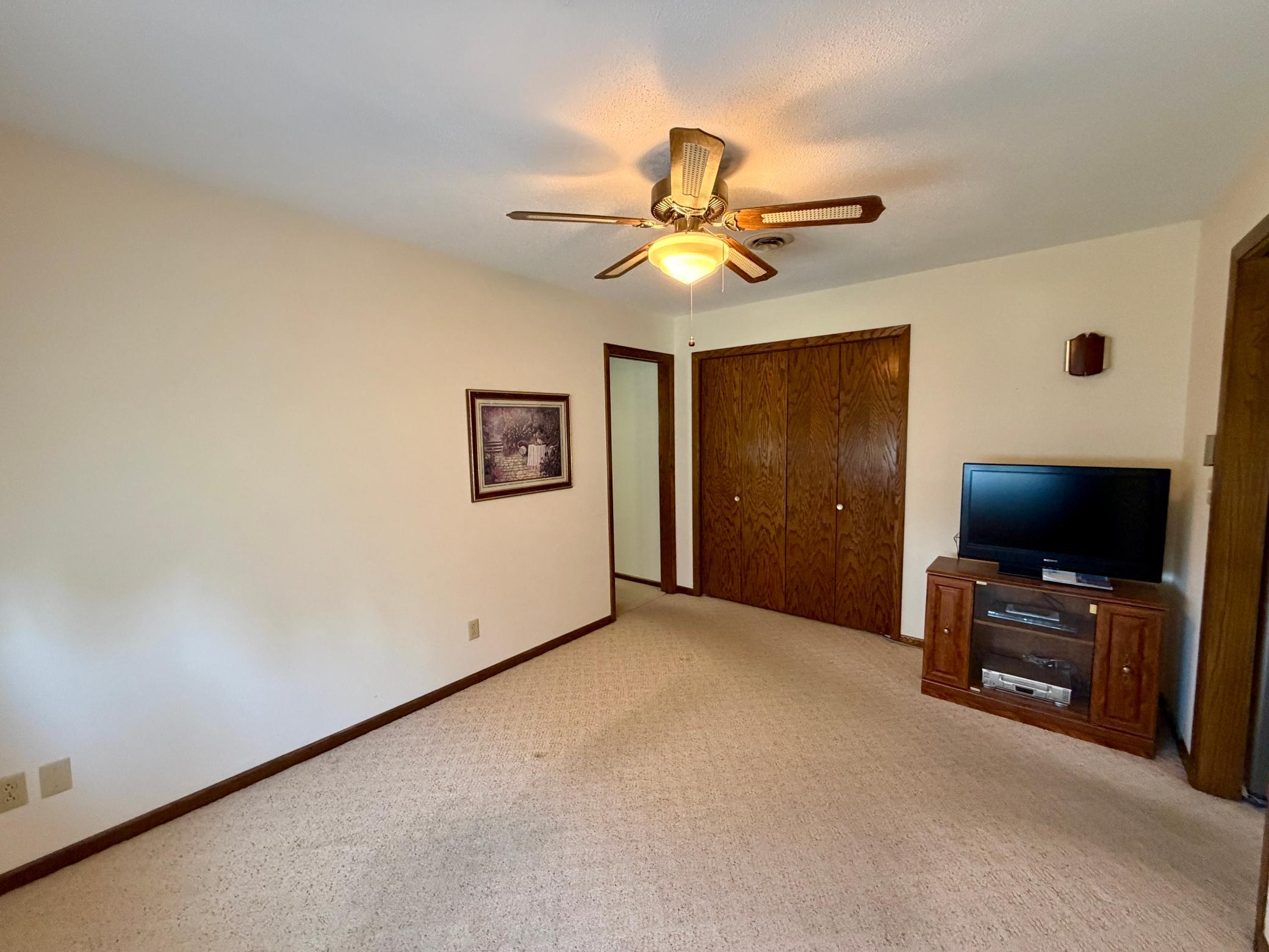 1111 Elm Cove Property Photo 21