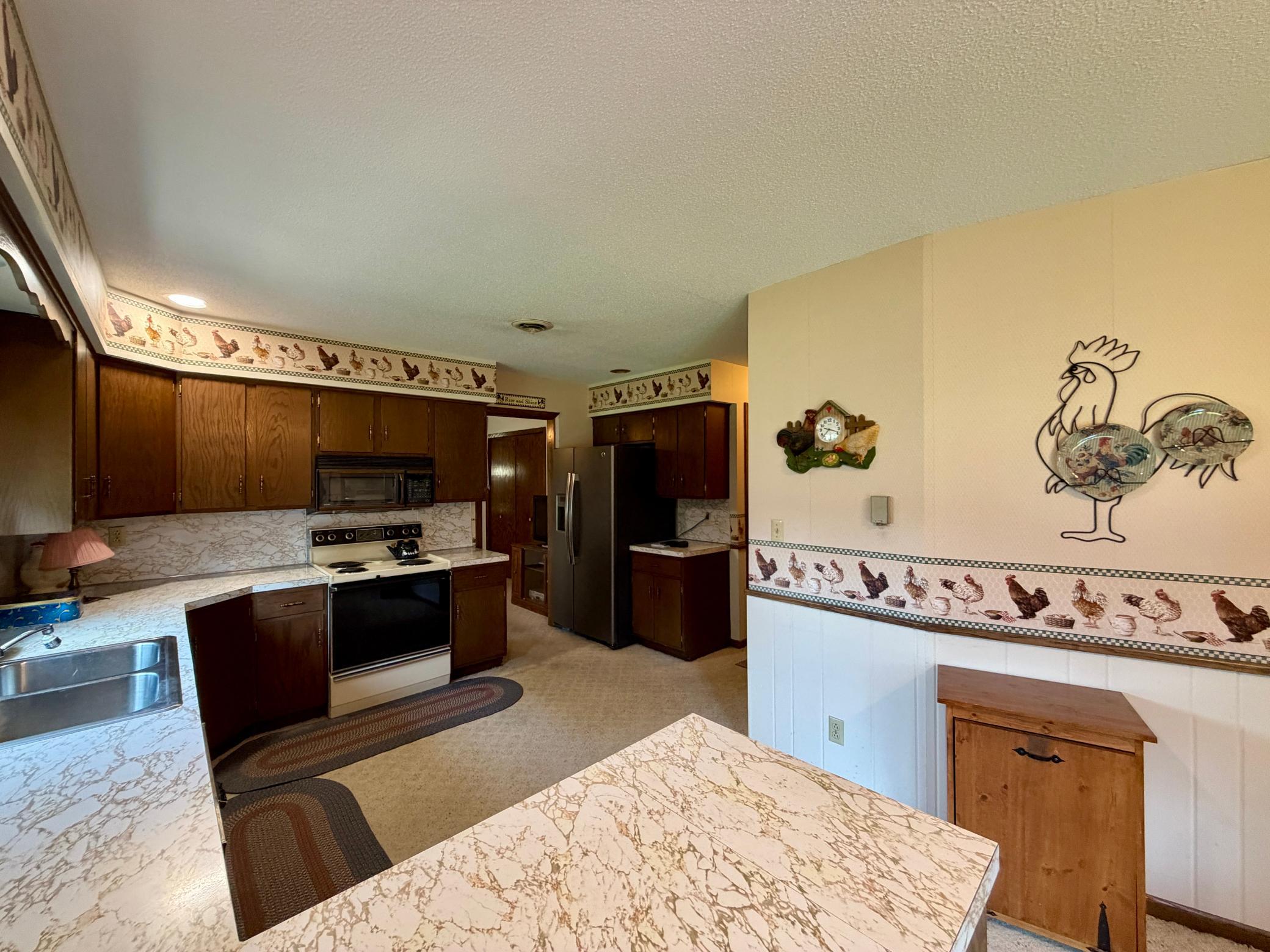 1111 Elm Cove Property Photo 25
