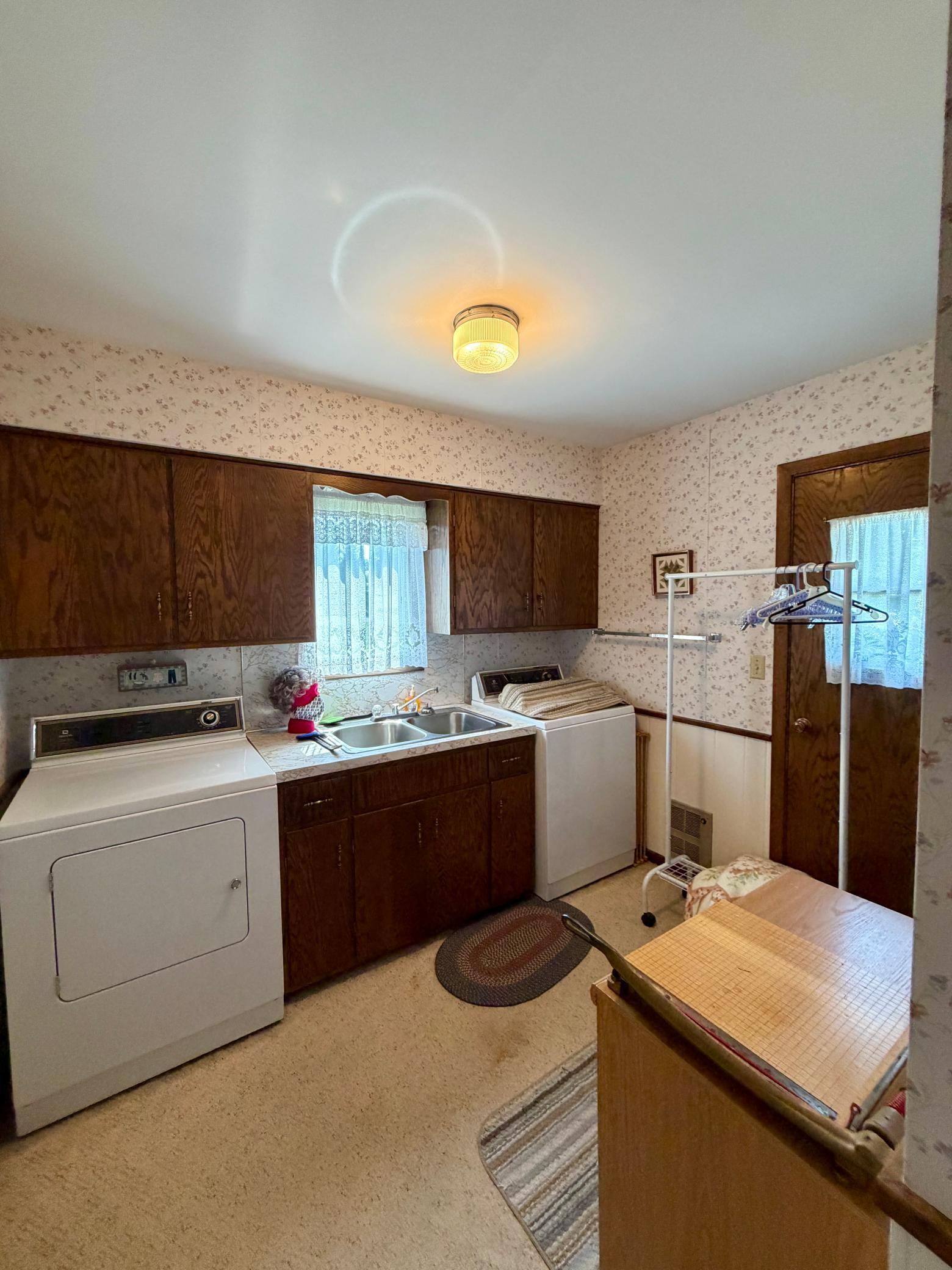 1111 Elm Cove Property Photo 28