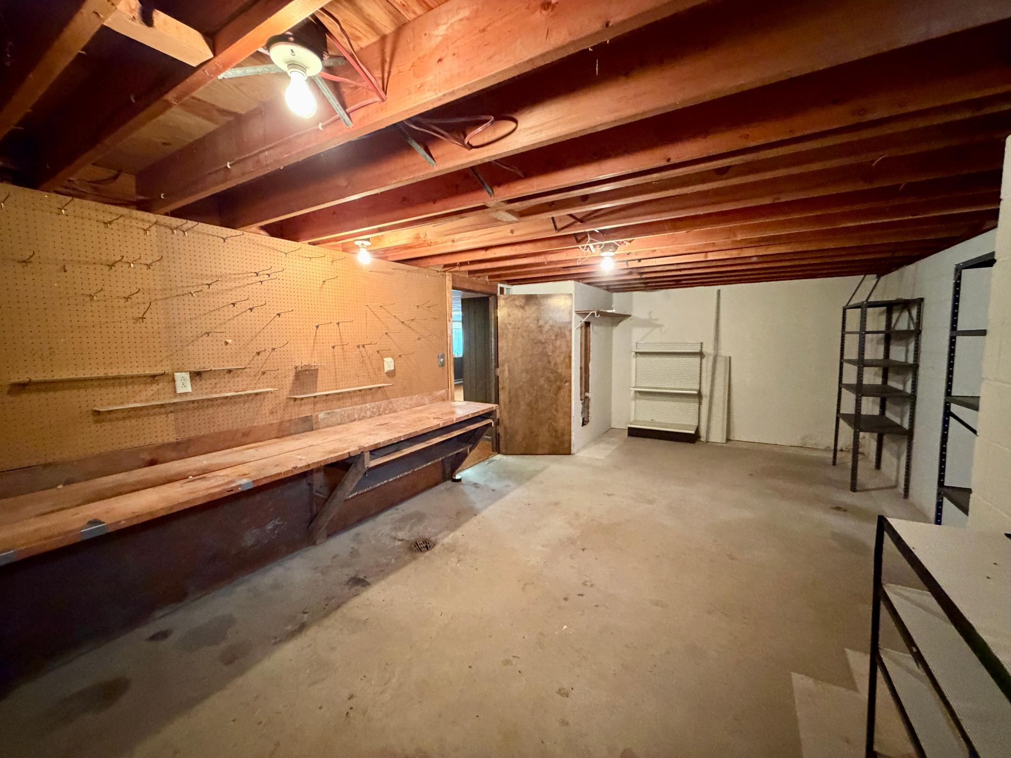 1111 Elm Cove Property Photo 42