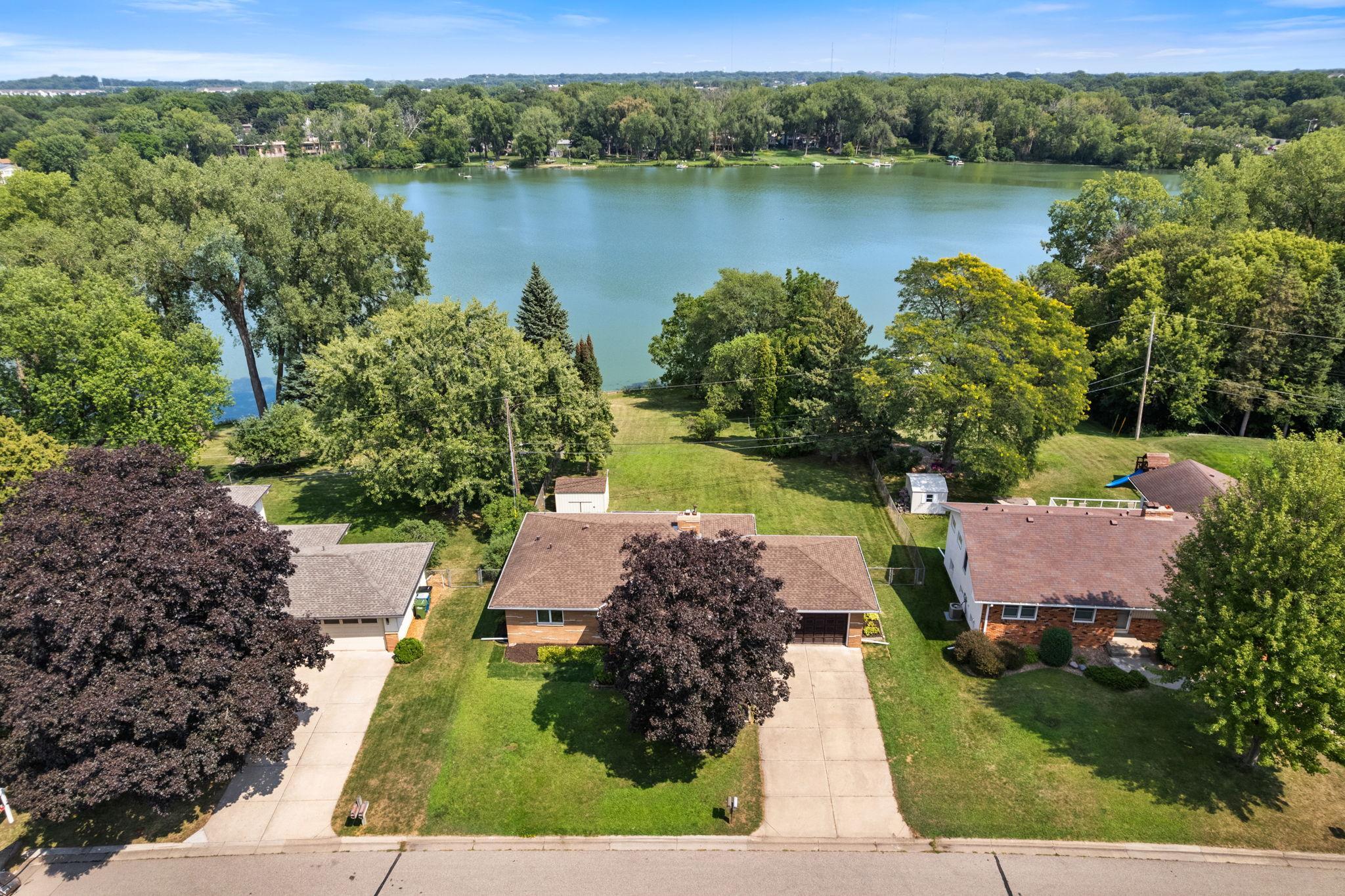1115 Pike Lake Drive Property Photo 1