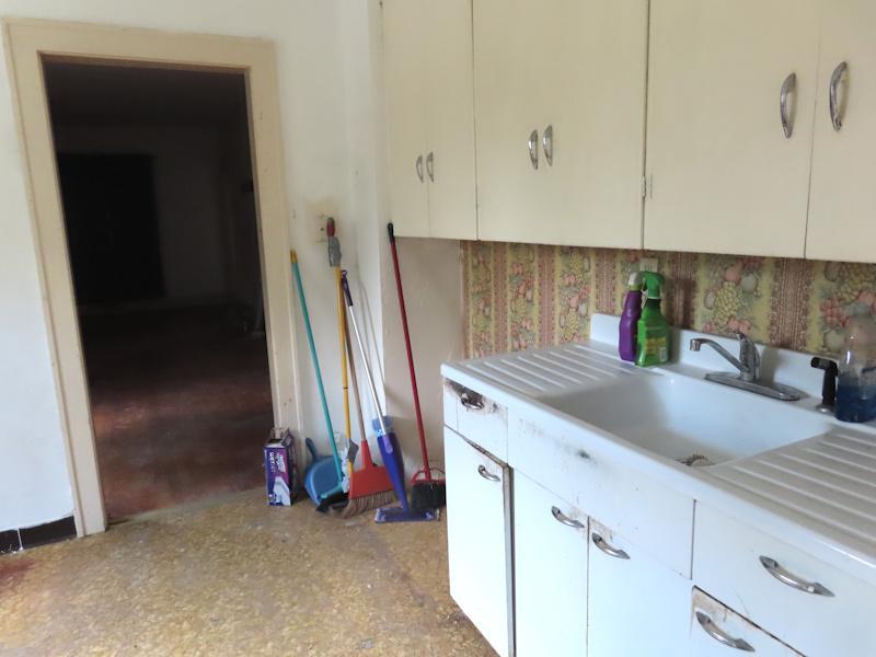 320 Red Lake Boulevard Property Photo 6
