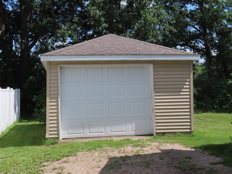320 Red Lake Boulevard Property Photo 28