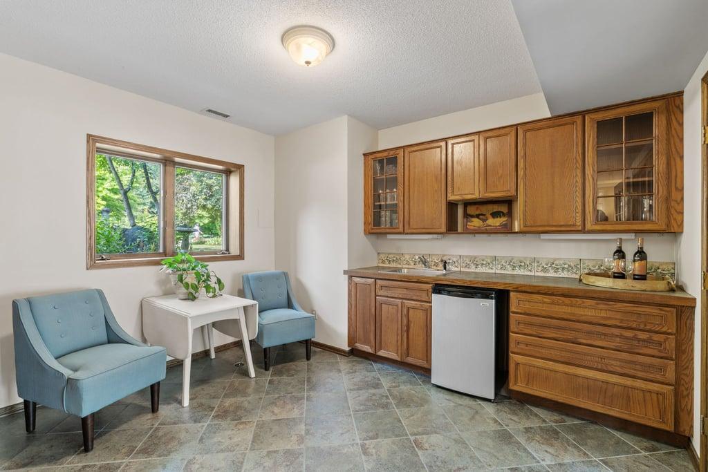 1957 Park Ridge Drive Property Photo 25