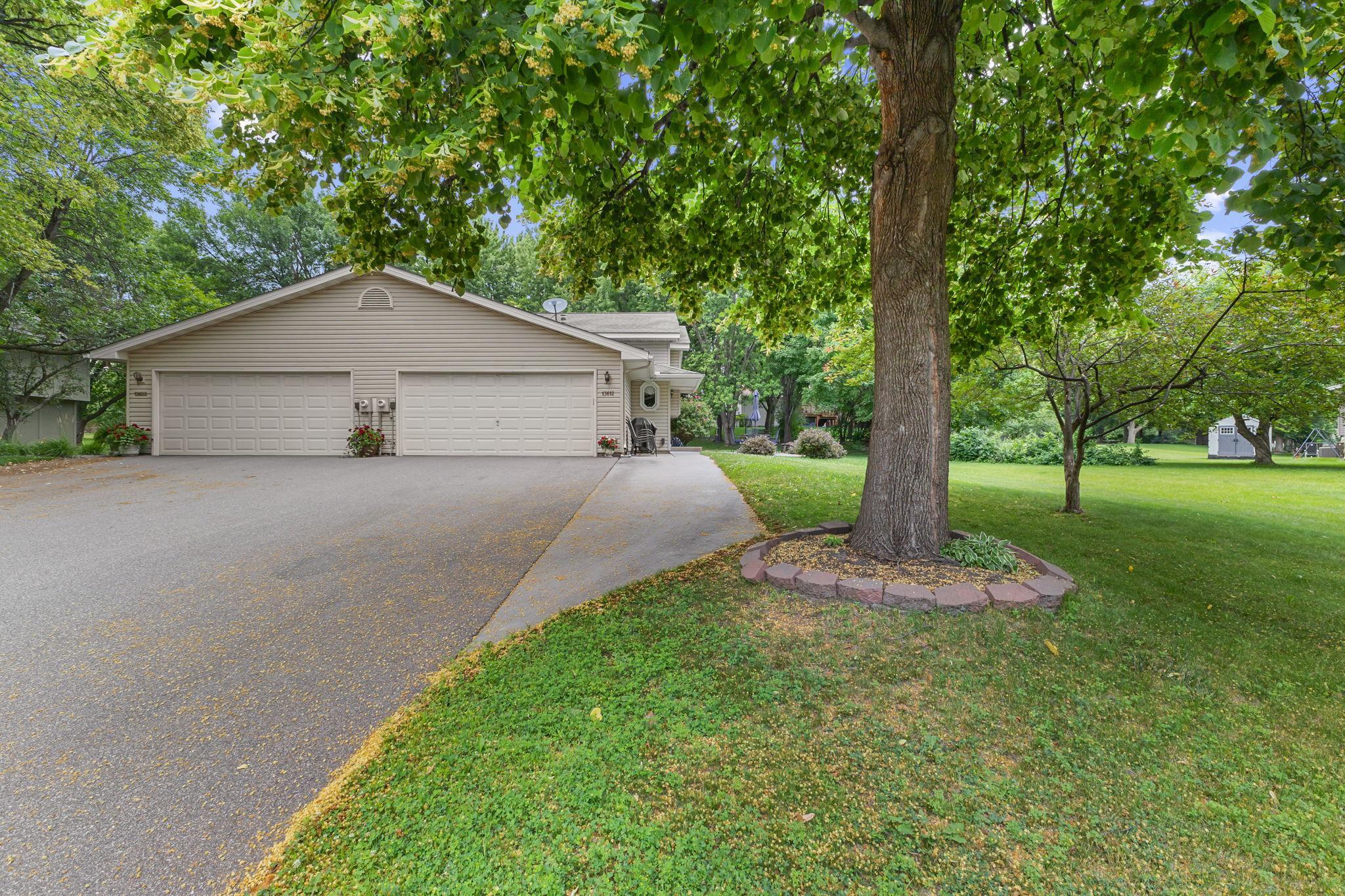 13612 86th Avenue N Property Photo 34
