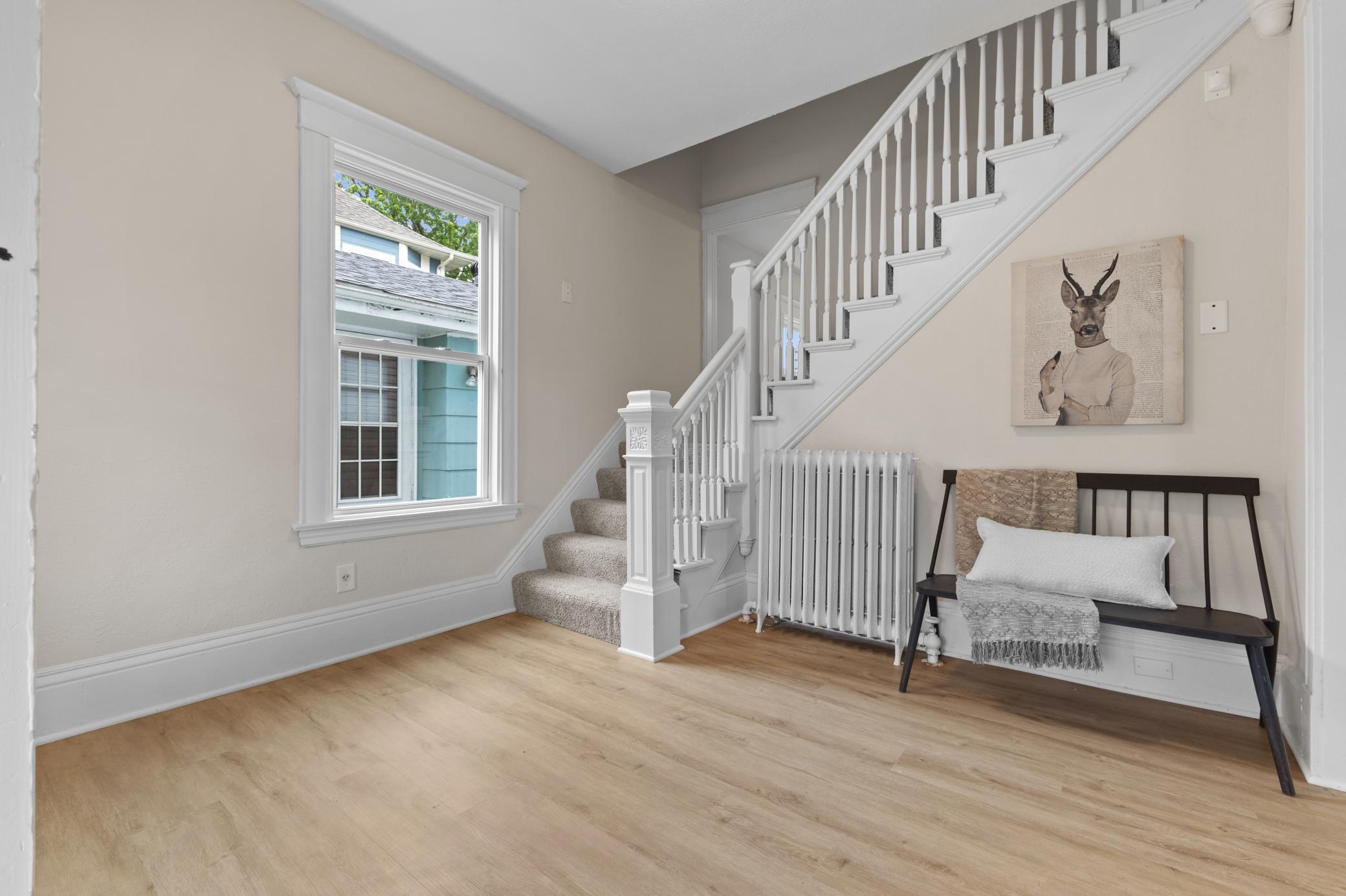 413 Knox Avenue N Property Photo 14