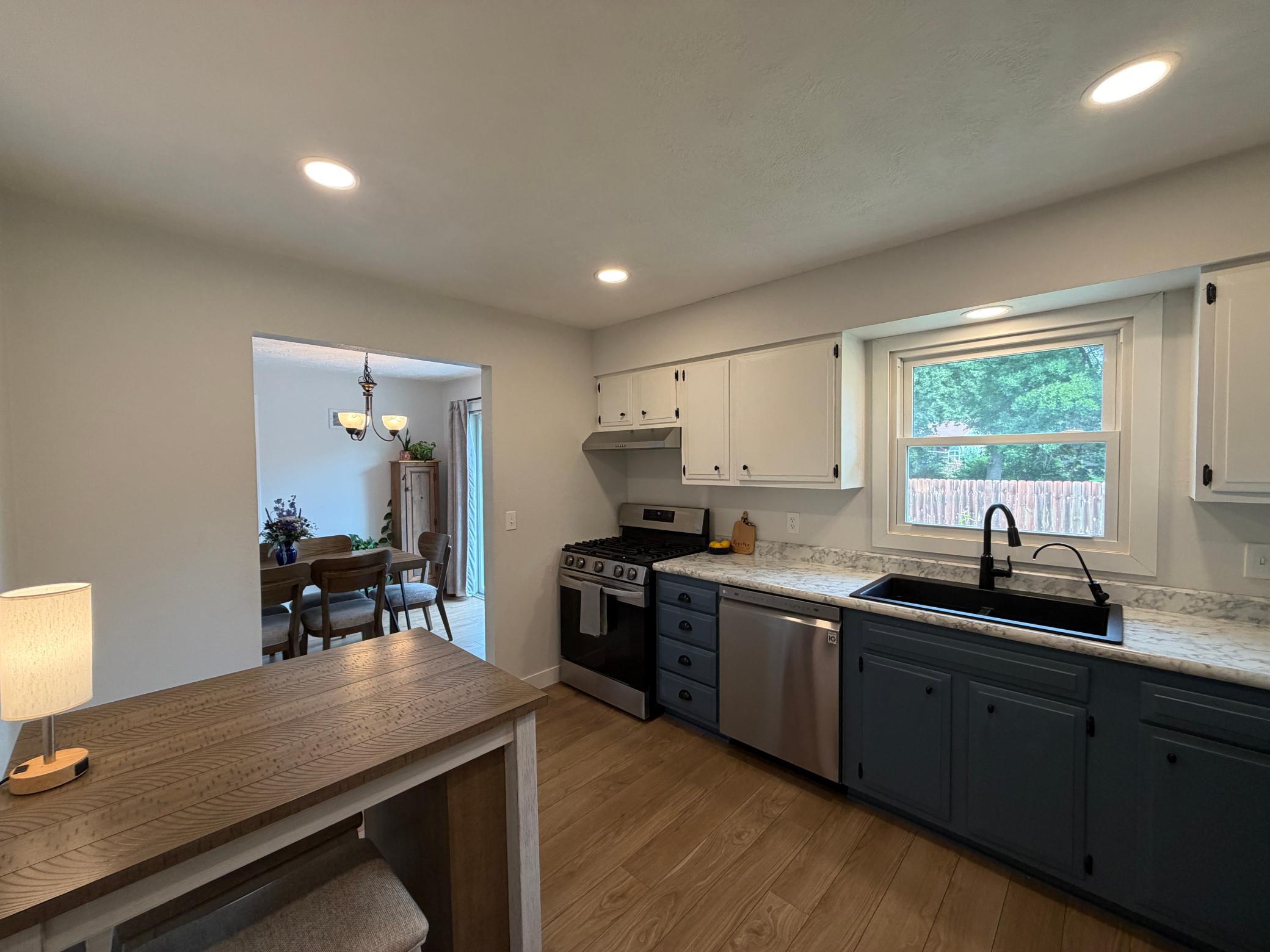 209 E Barck Avenue Property Photo 10