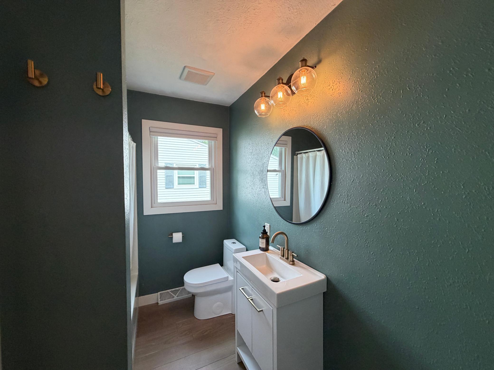 209 E Barck Avenue Property Photo 16