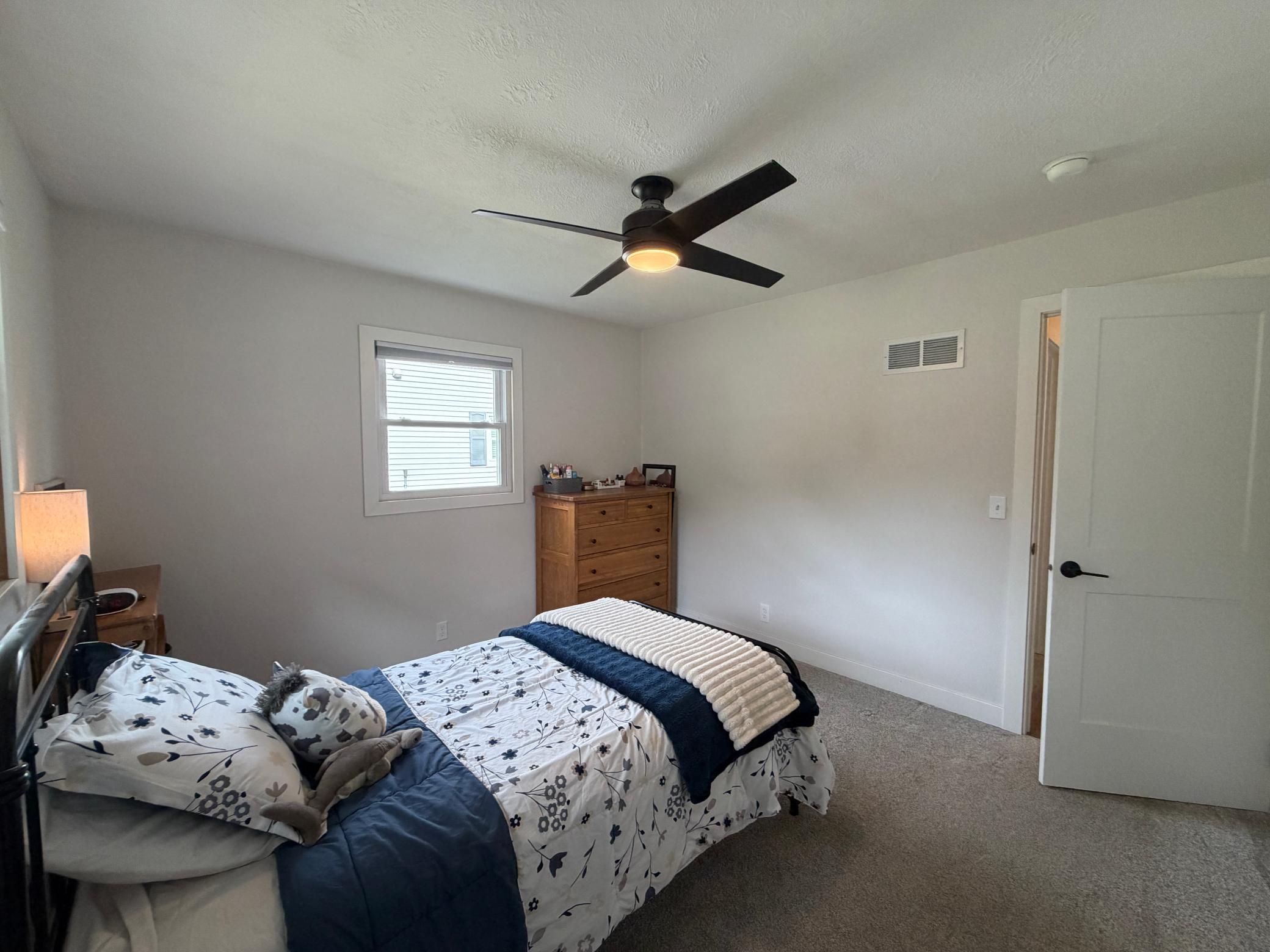 209 E Barck Avenue Property Photo 19