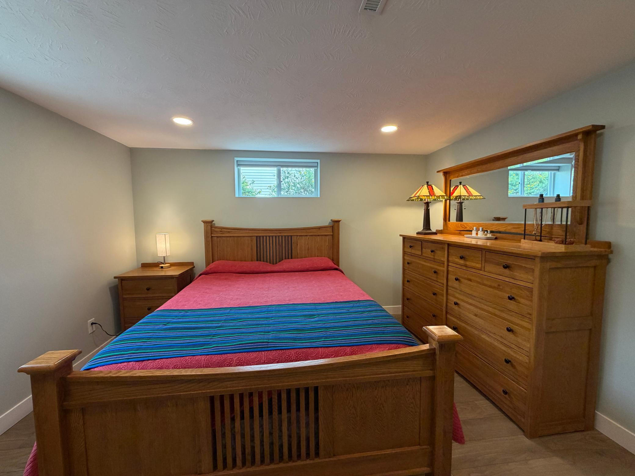 209 E Barck Avenue Property Photo 25