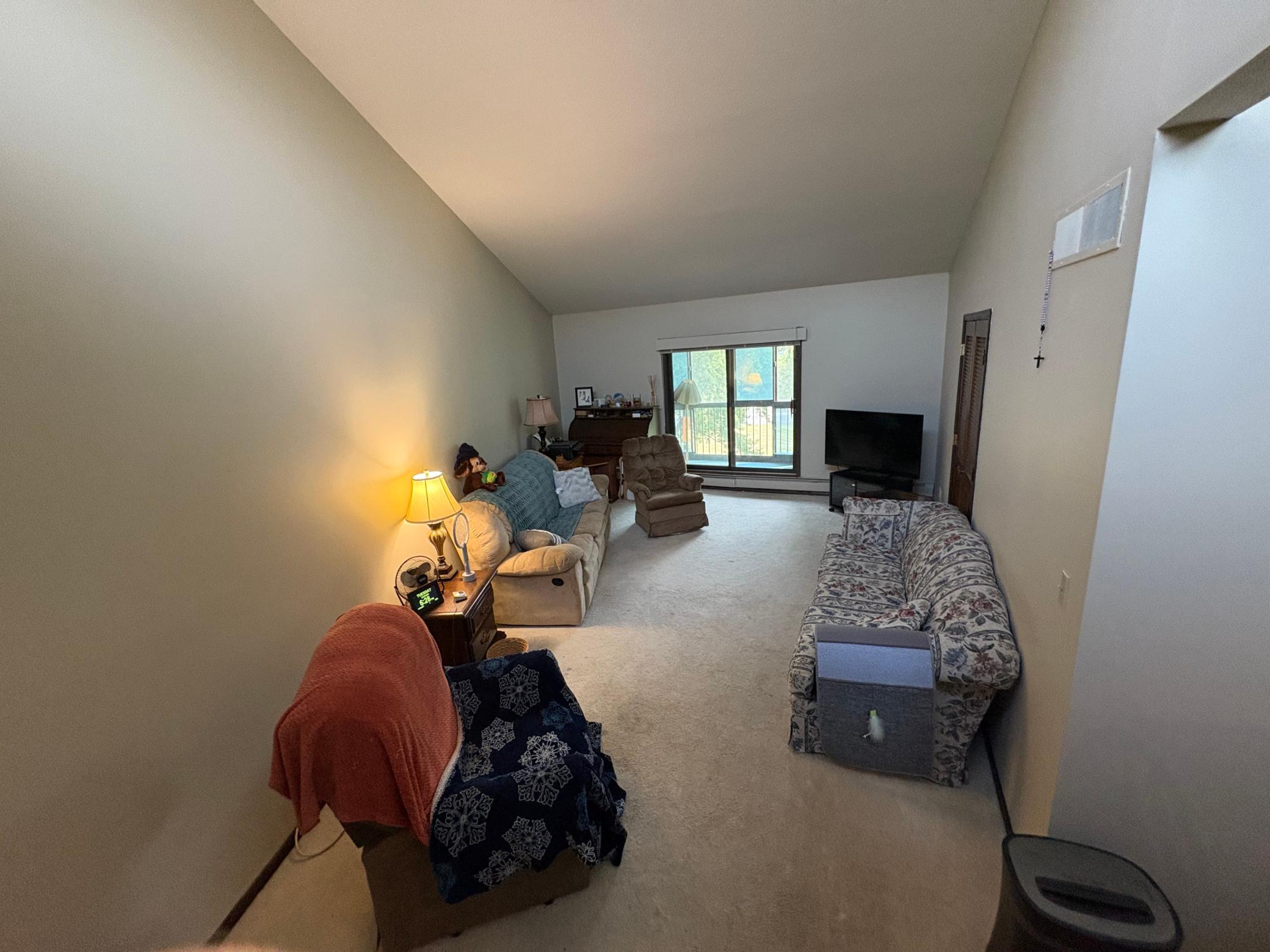2680 Oxford Street N 140 Property Photo 1
