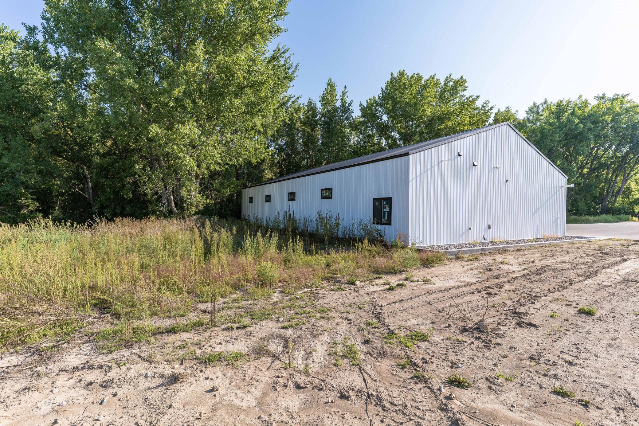 3327 E Fir Avenue Property Photo 90