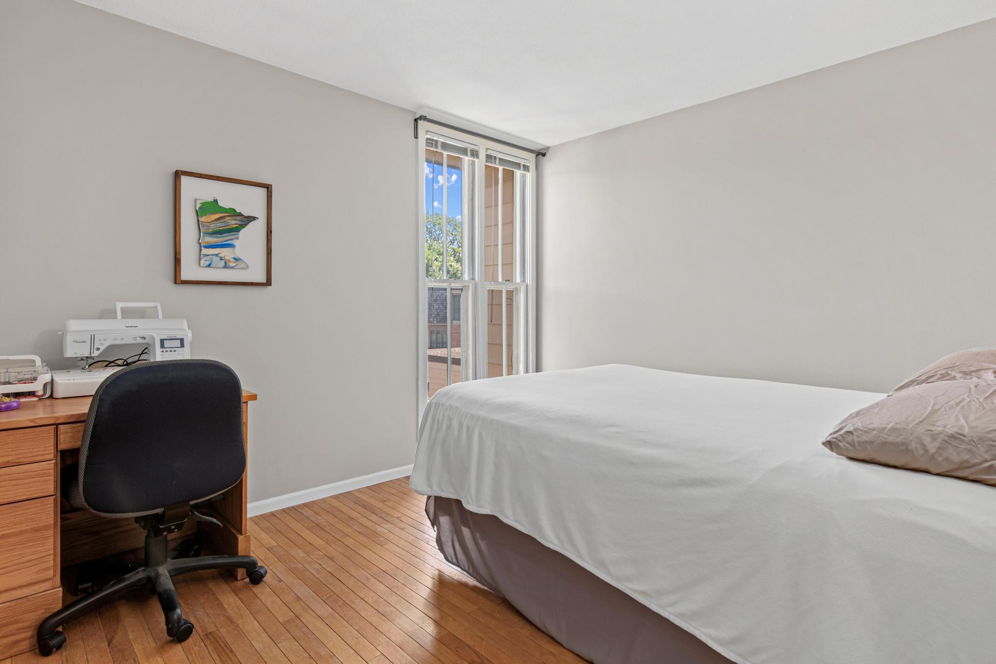 6487 Barrie Road Property Photo 14
