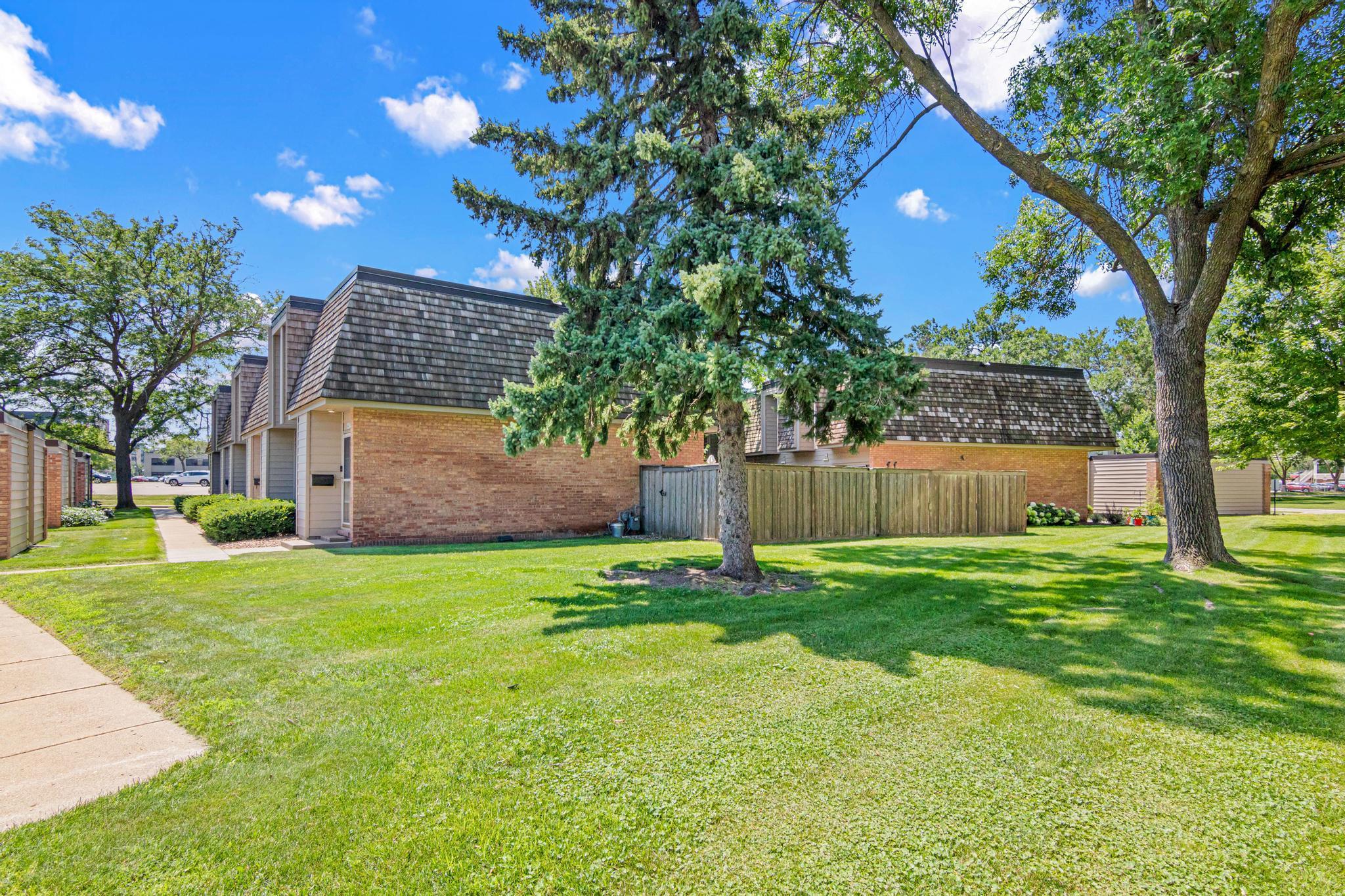 6487 Barrie Road Property Photo 19