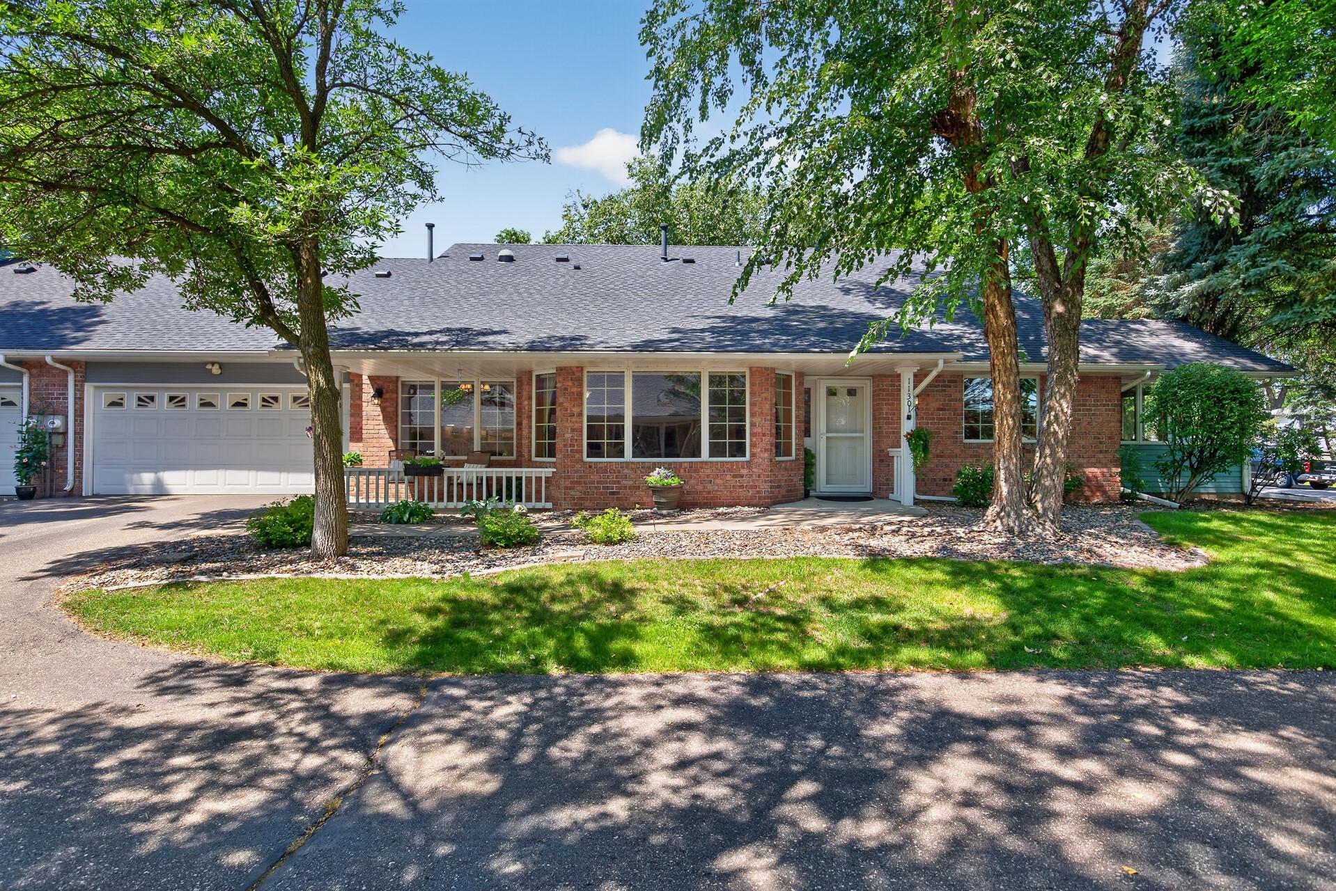 1130 Rose Place
