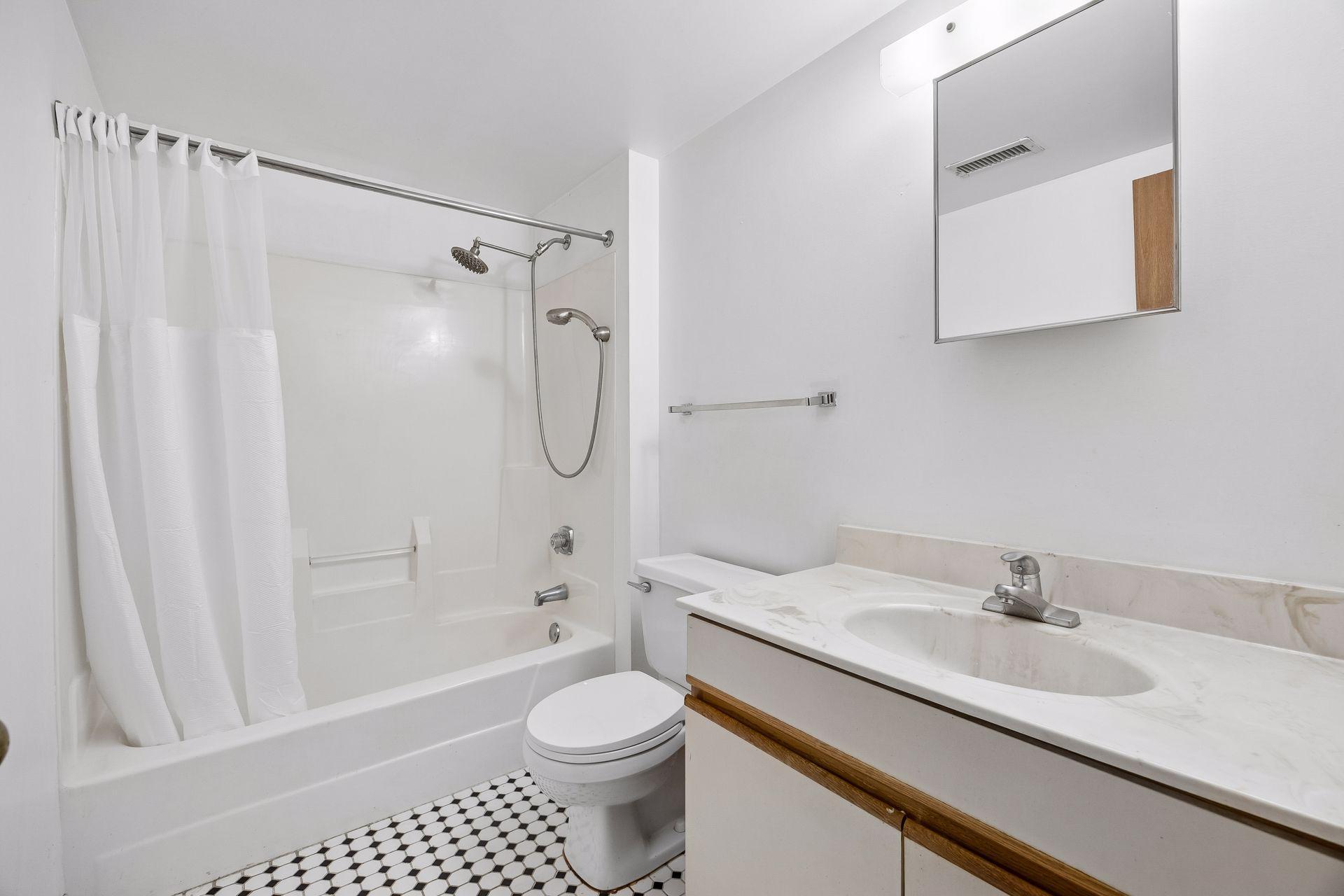 1816 S 5th Street B Property Photo 14
