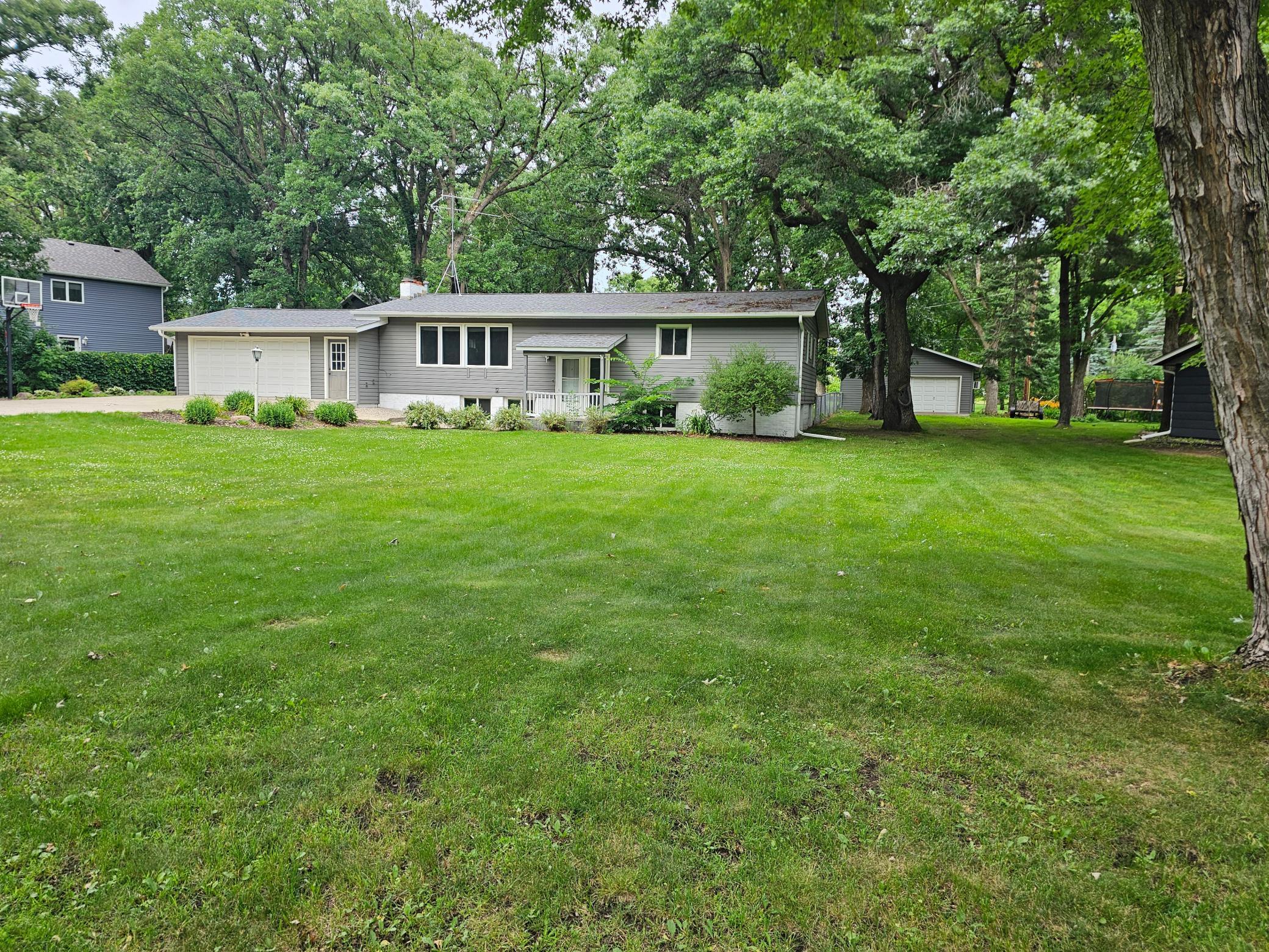 212 8th Avenue N Property Photo 3