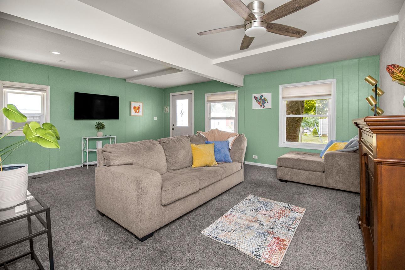 147 Lawson Avenue E Property Photo 10