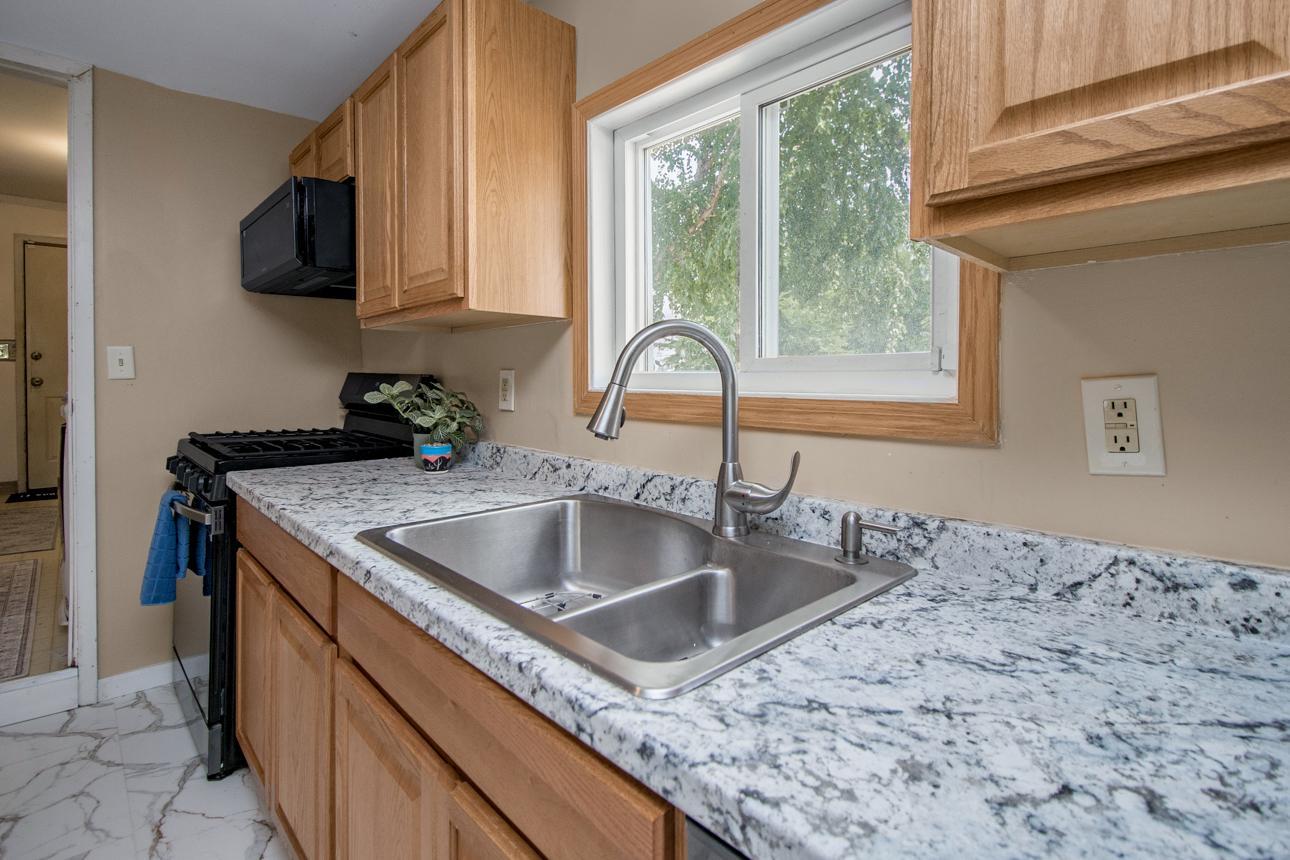 147 Lawson Avenue E Property Photo 13