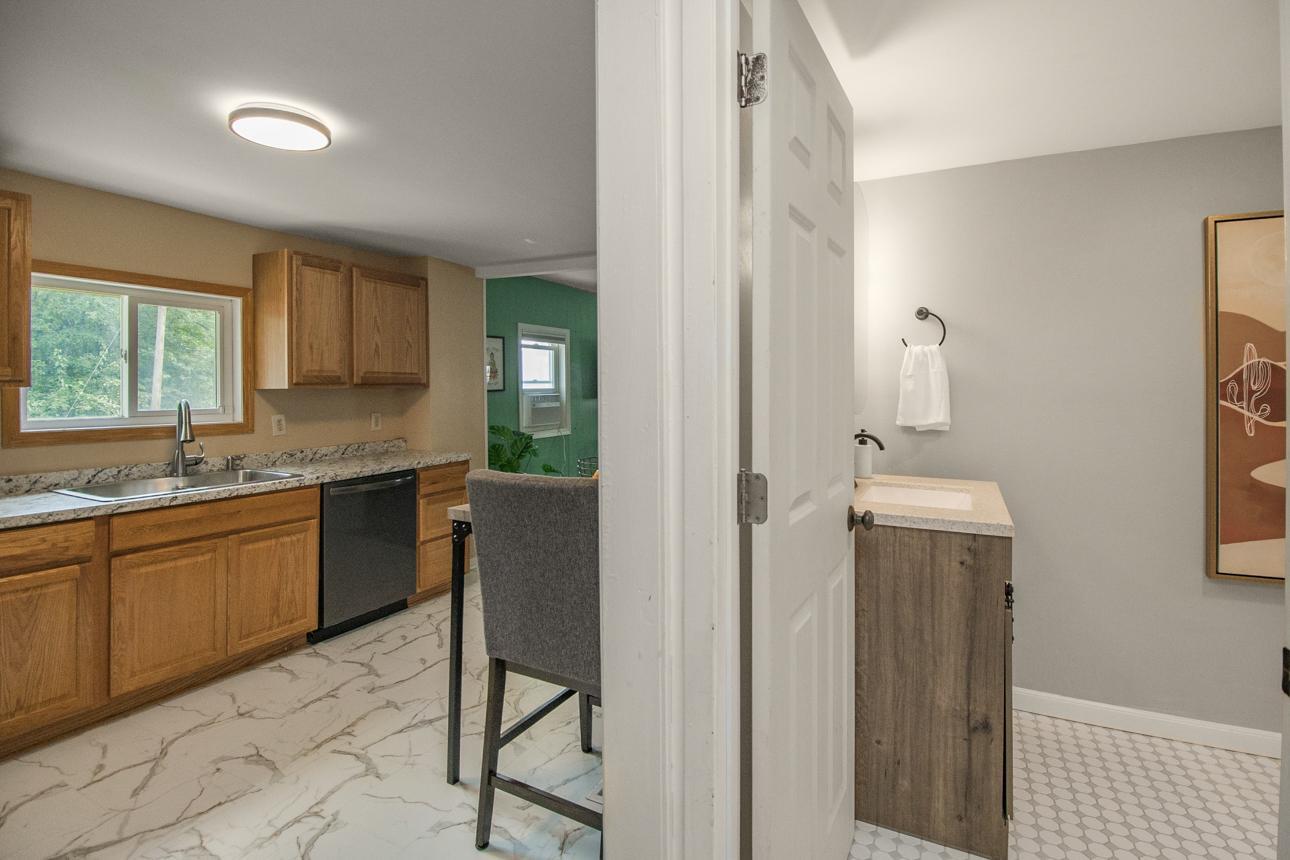147 Lawson Avenue E Property Photo 17