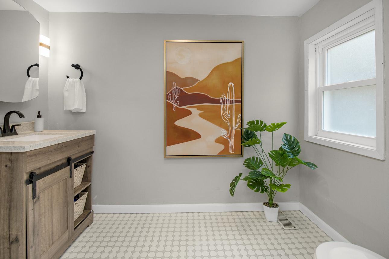 147 Lawson Avenue E Property Photo 18