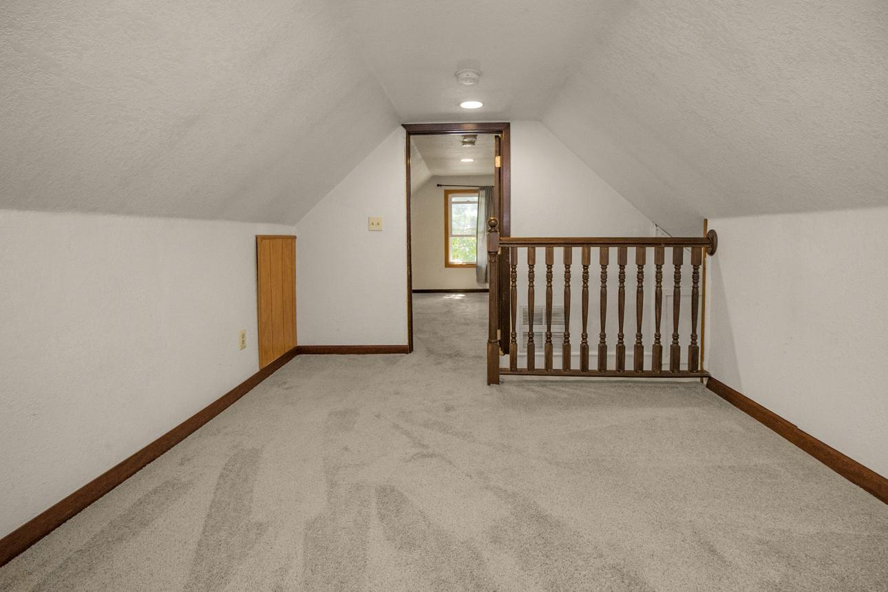 147 Lawson Avenue E Property Photo 28