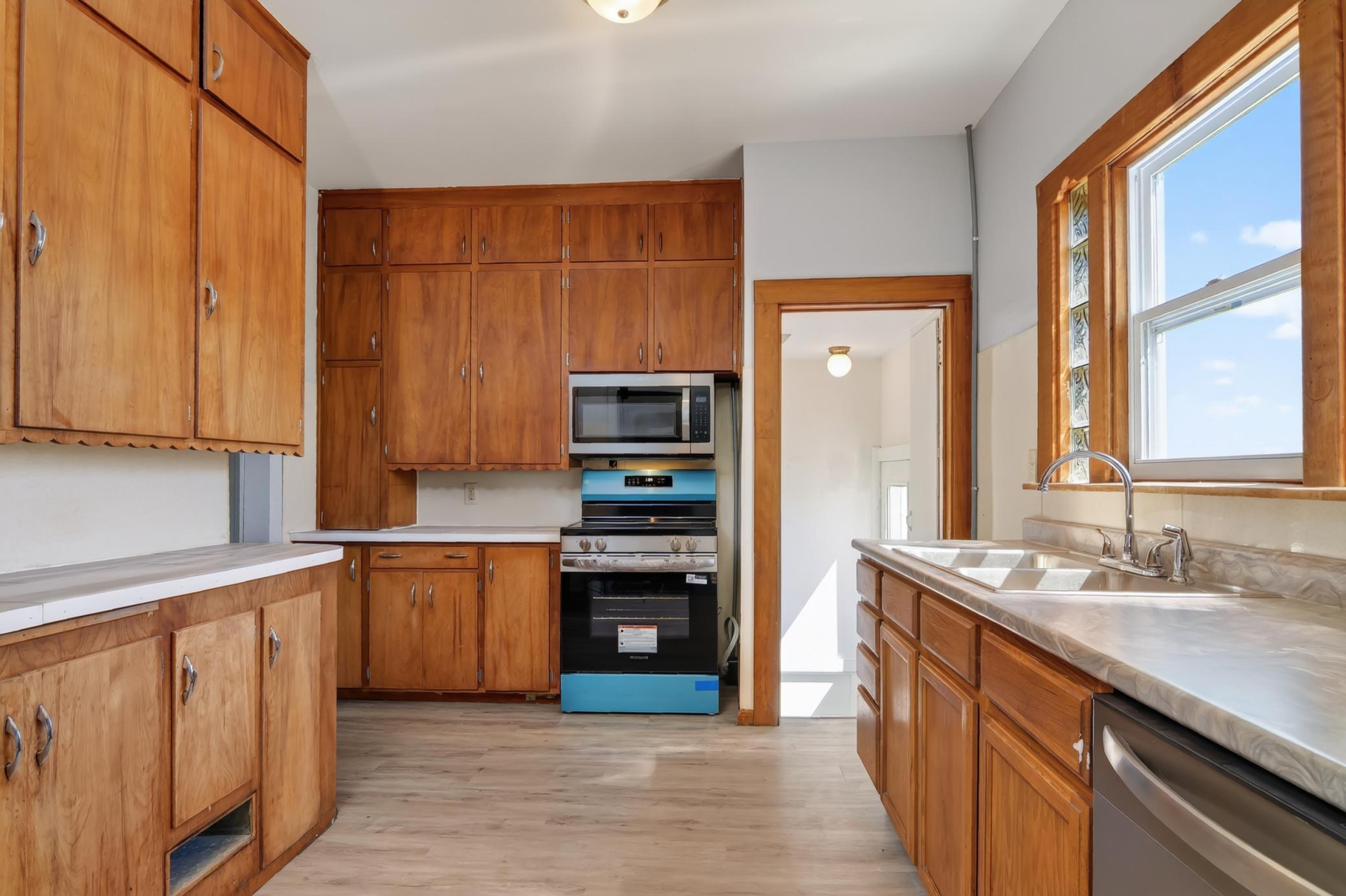1304 130th Avenue Property Photo 8