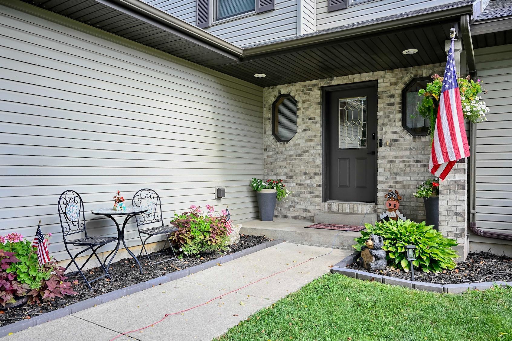 100 Benson Drive Property Photo 3