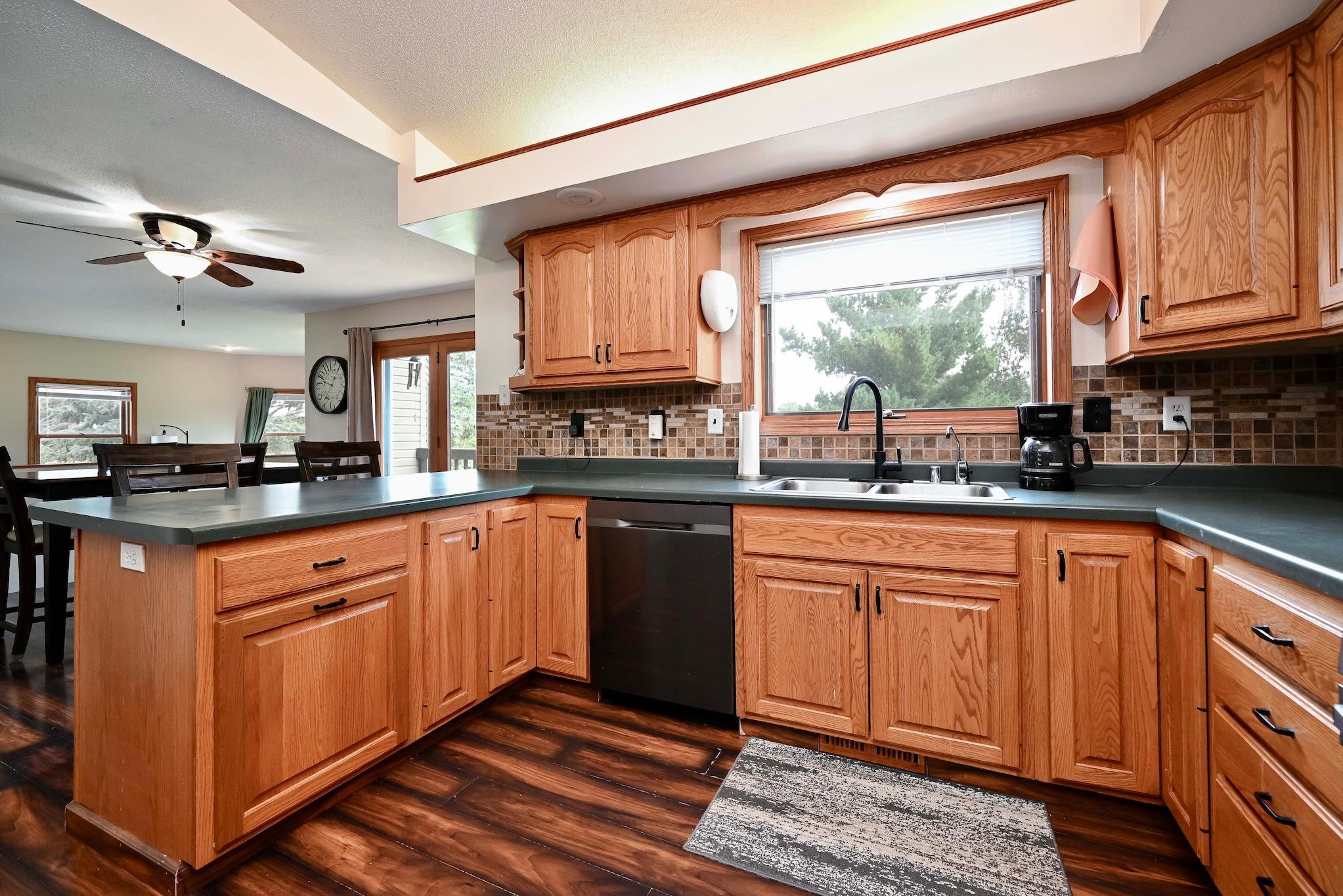 100 Benson Drive Property Photo 8