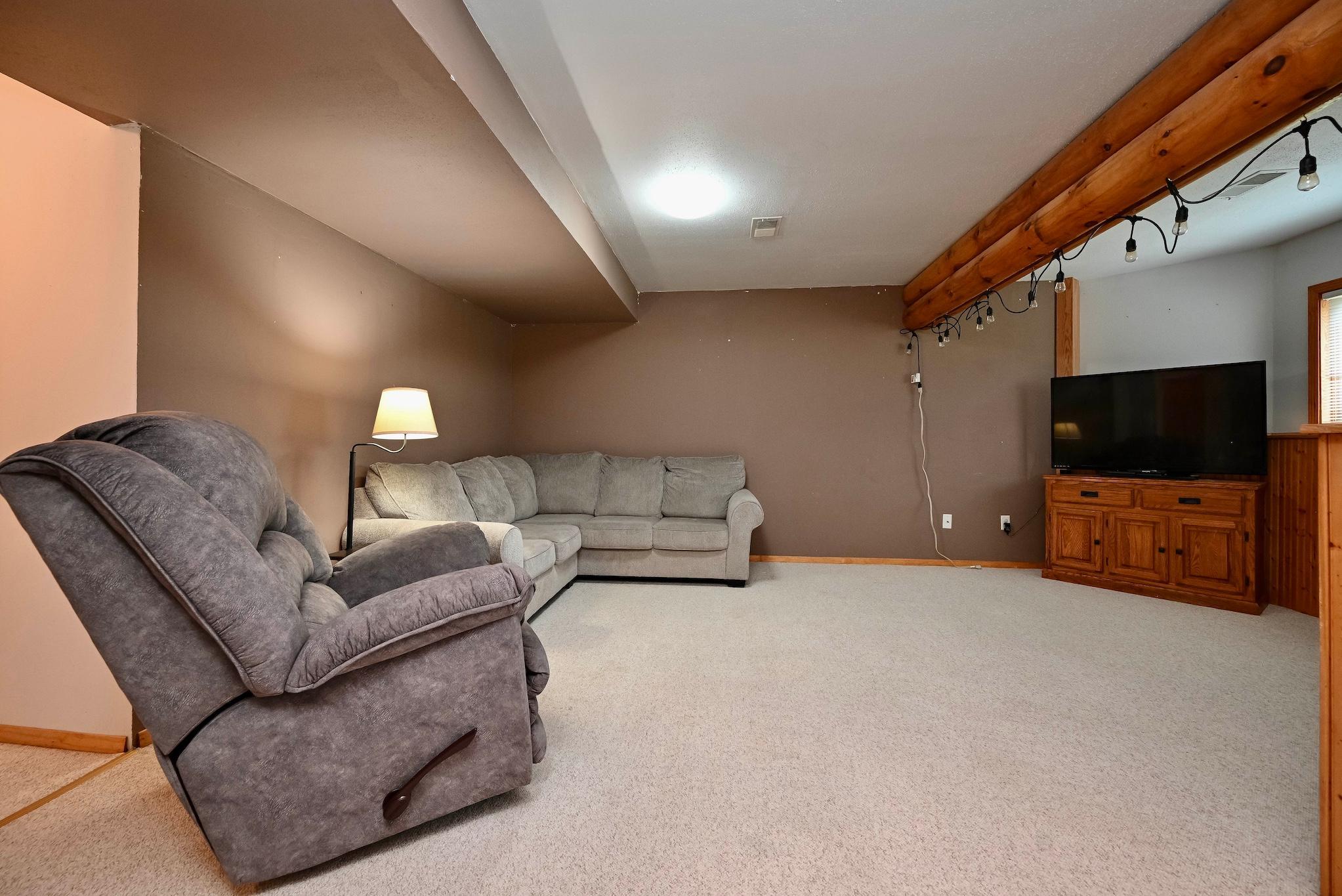 100 Benson Drive Property Photo 22