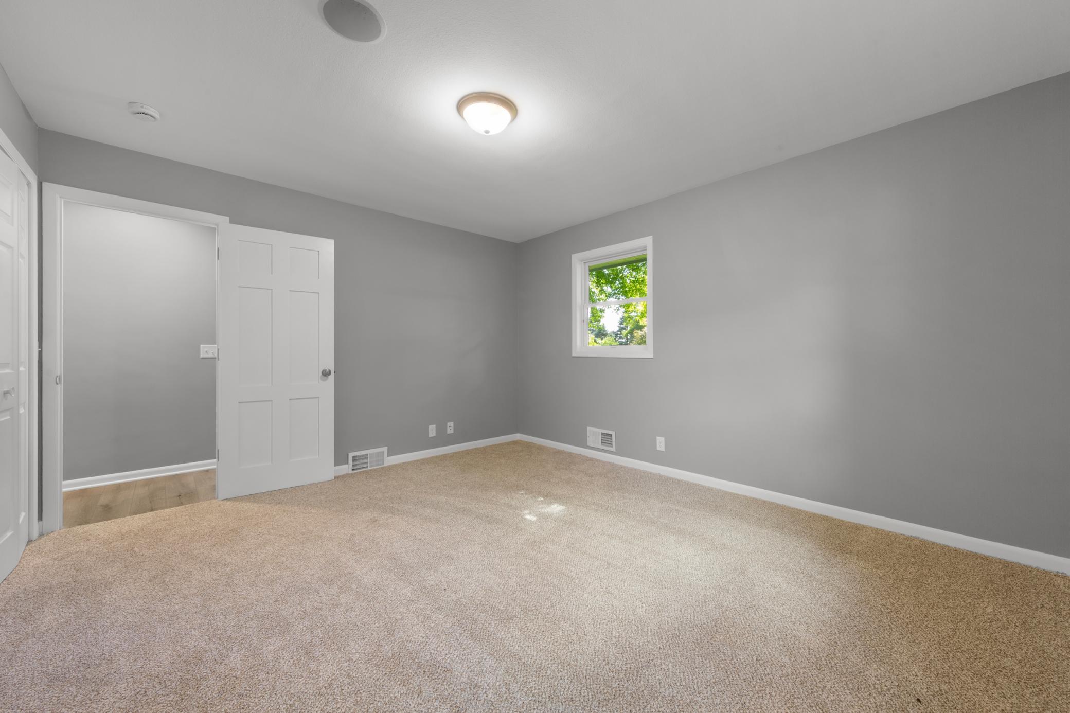330 Main Street Property Photo 22