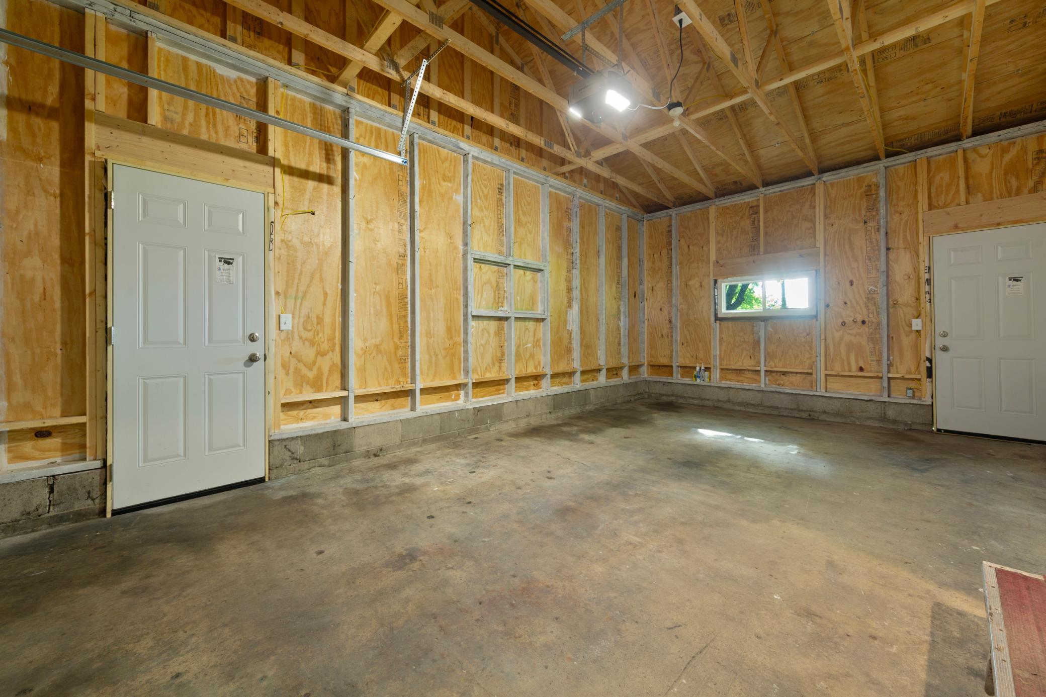330 Main Street Property Photo 33