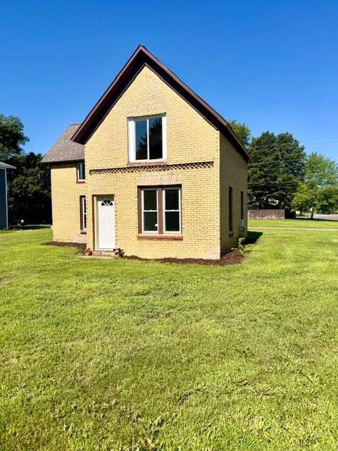 715 5th Street Ne Property Photo 1
