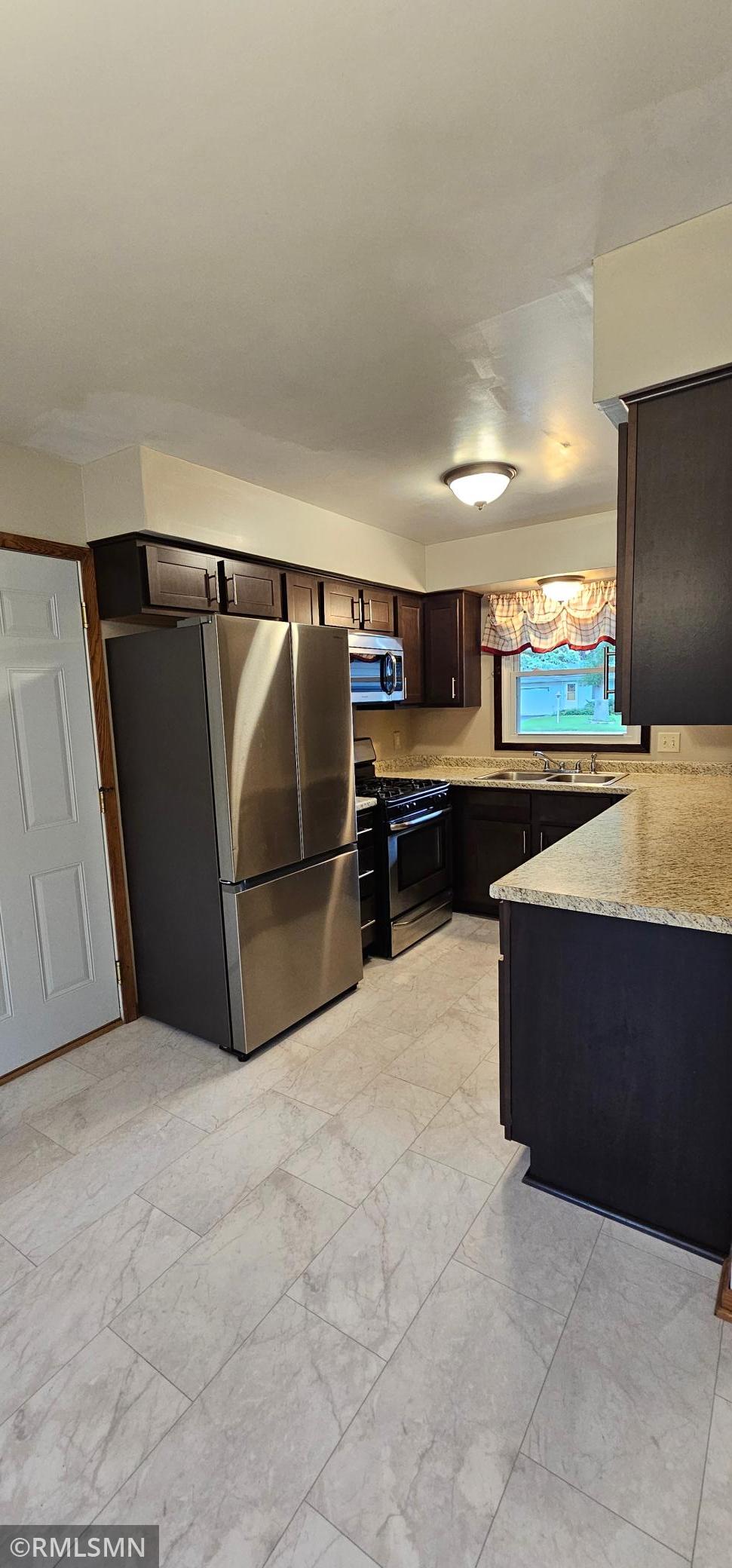 7399 Memory Lane Ne Property Photo 16
