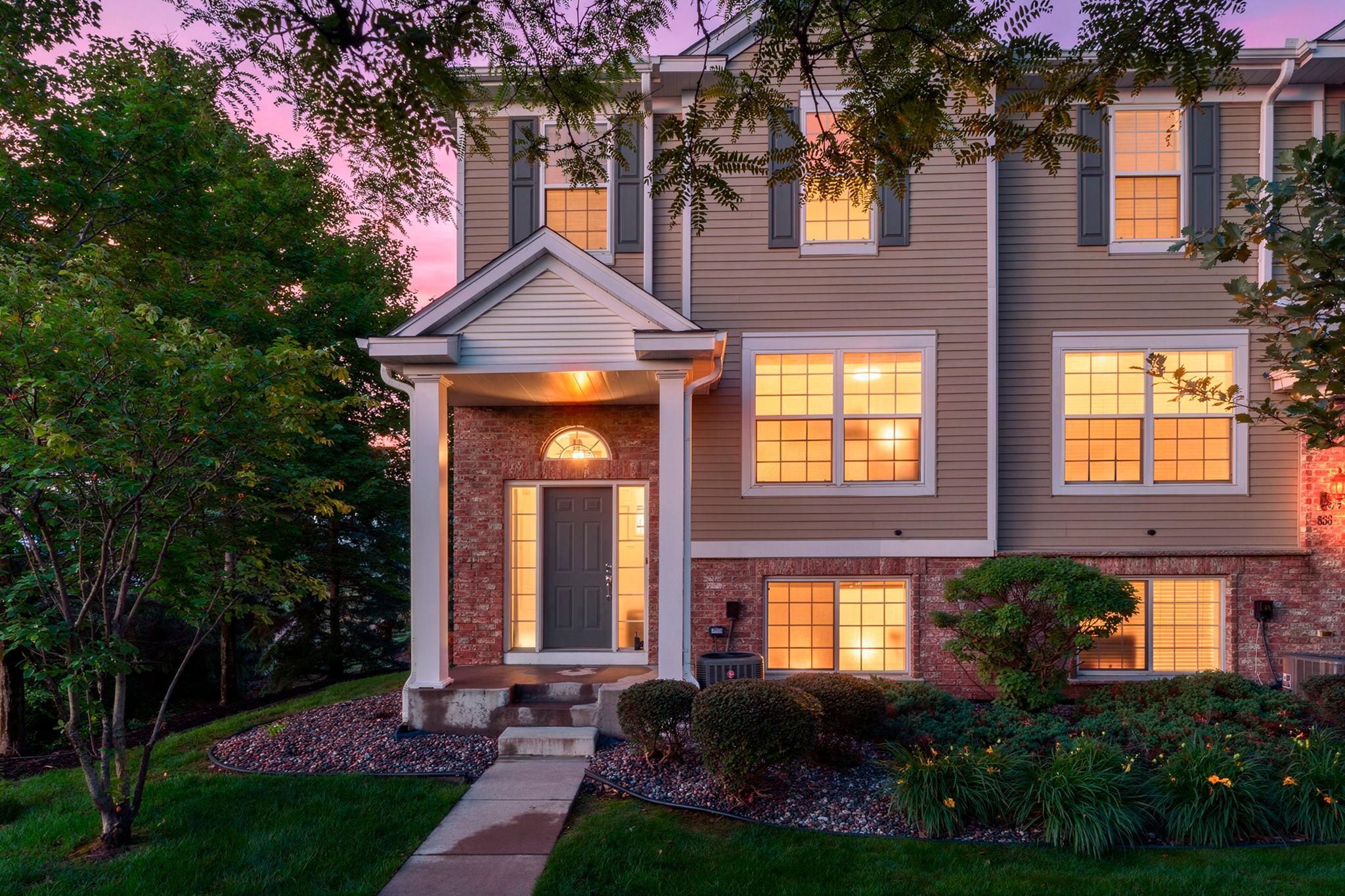868 Ledgestone Drive