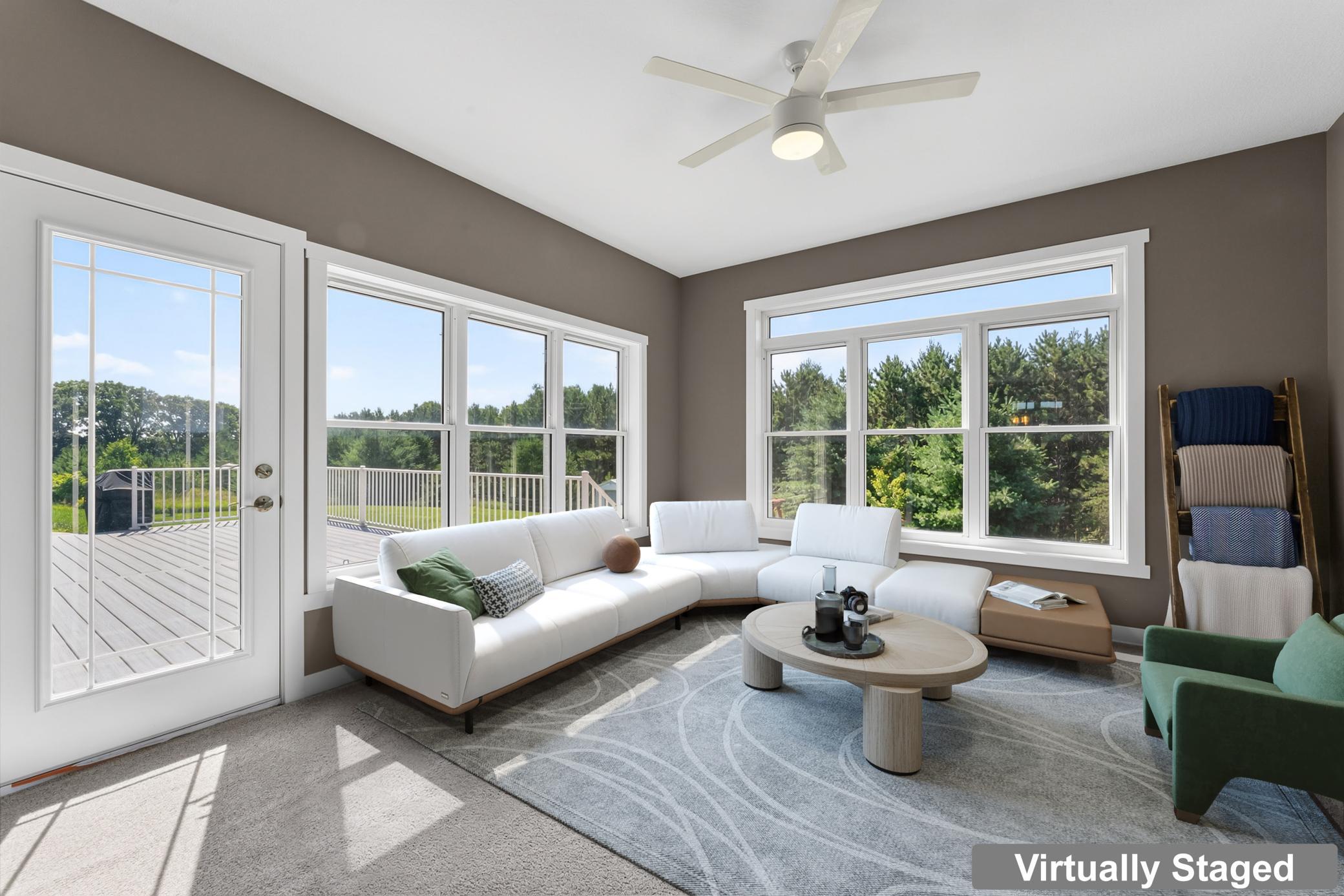 5490 College View Road E Property Photo 27