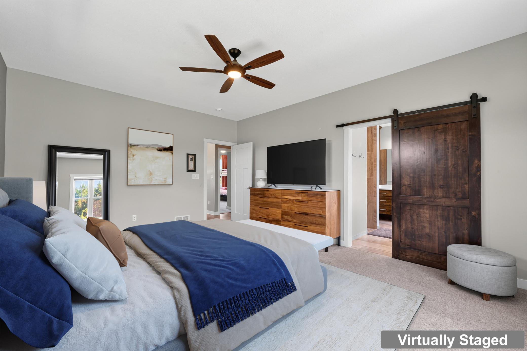 5490 College View Road E Property Photo 29