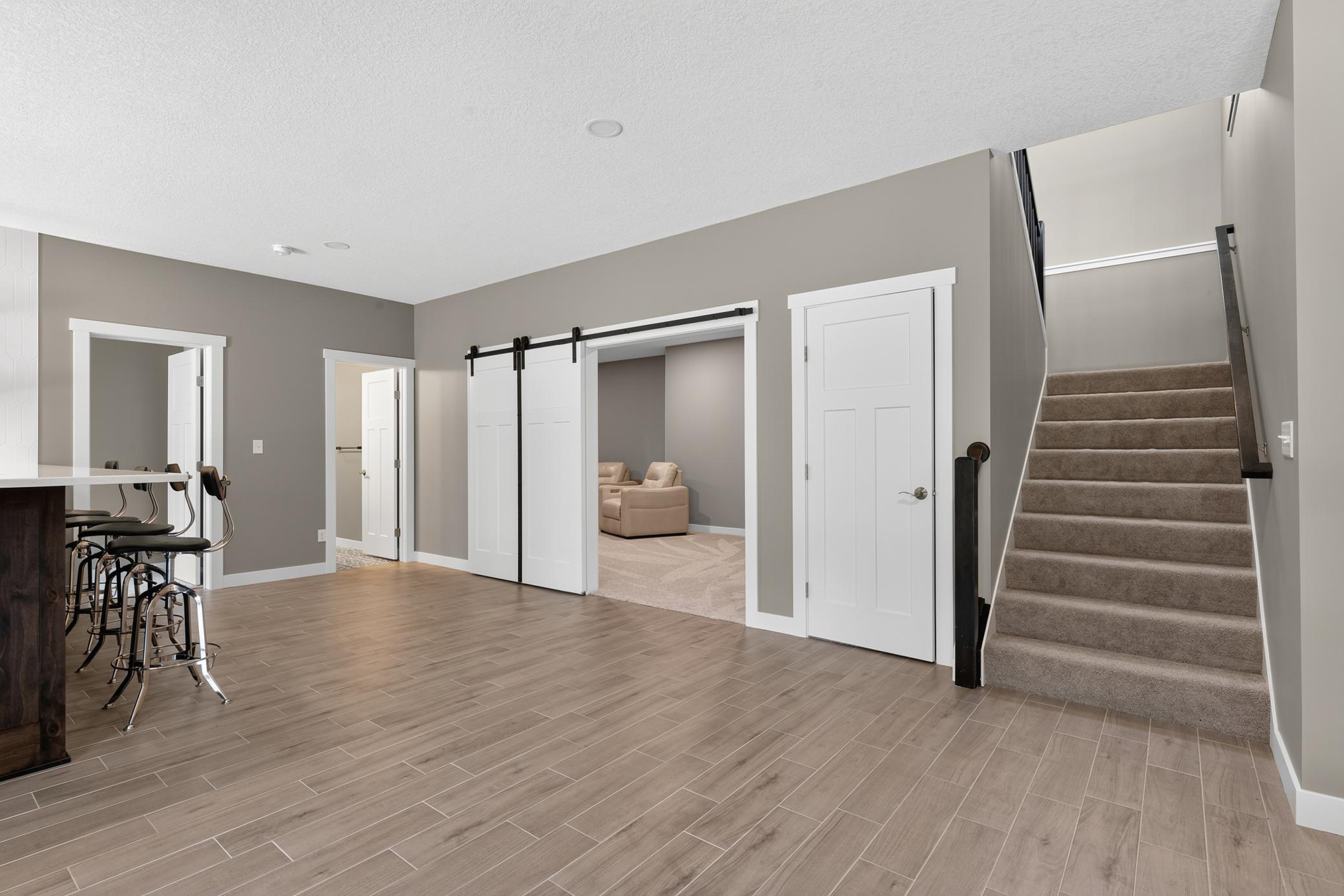 5490 College View Road E Property Photo 46