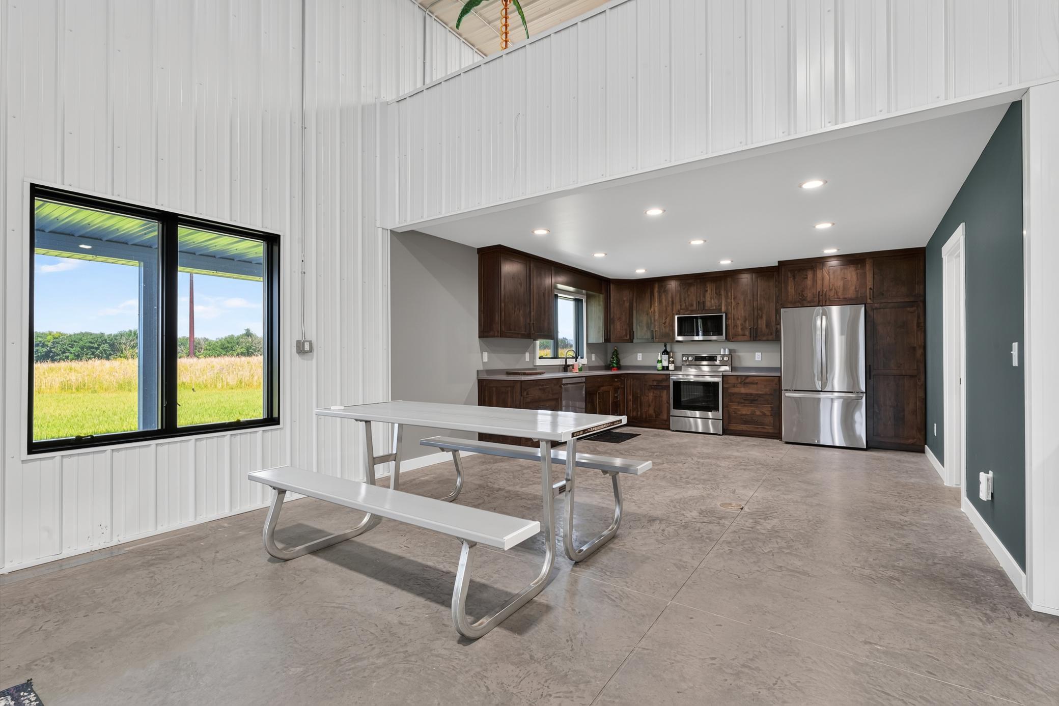 5490 College View Road E Property Photo 54