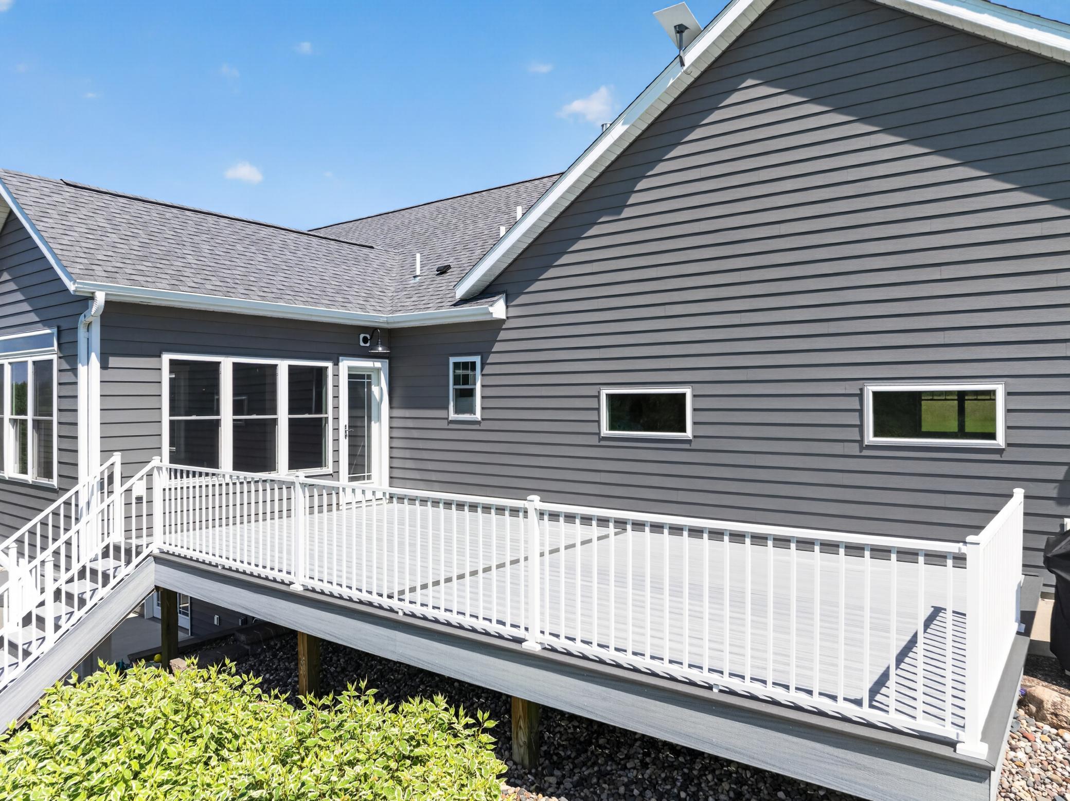 5490 College View Road E Property Photo 63
