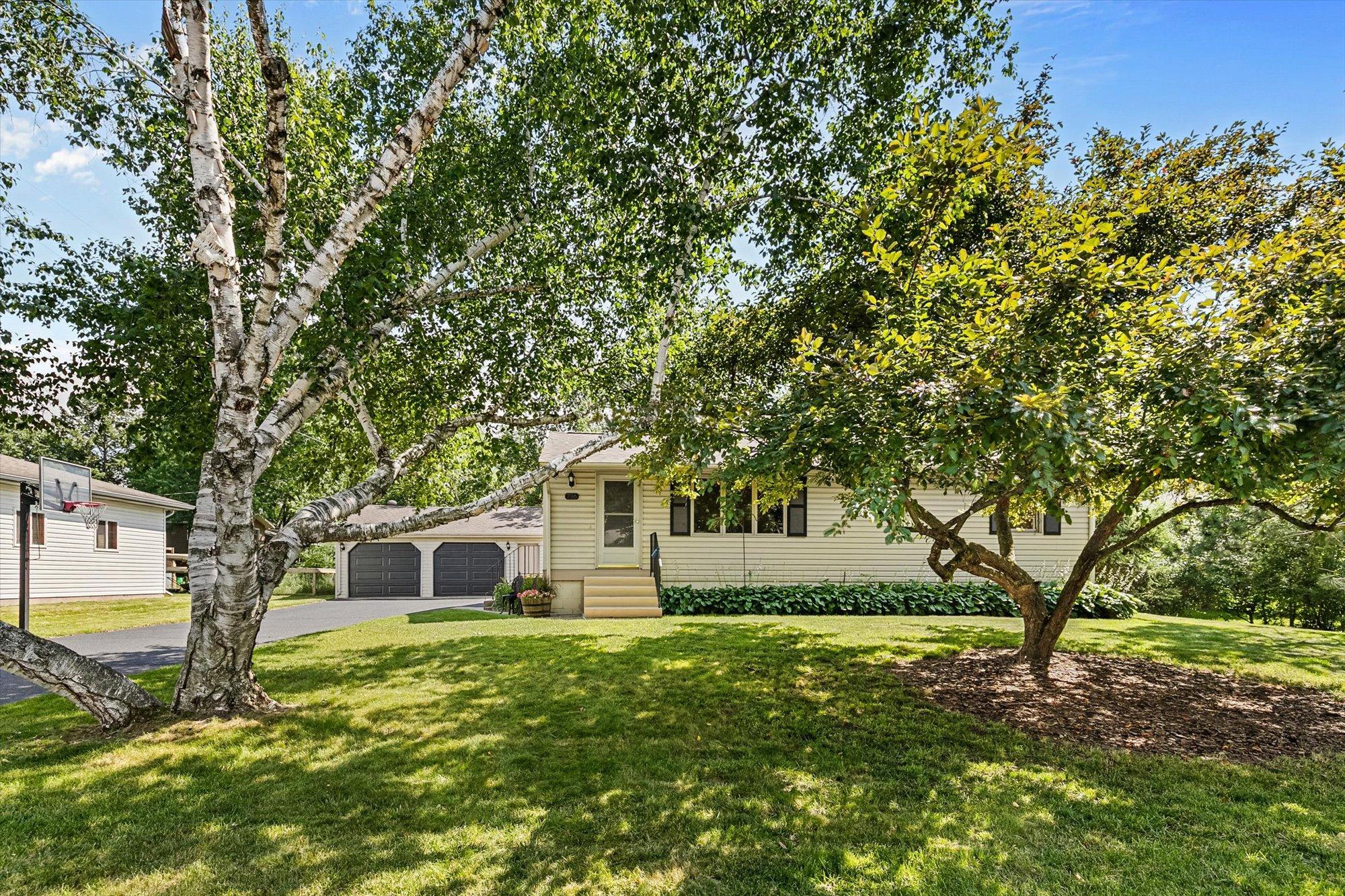 736 Lasso Lane Property Photo 3